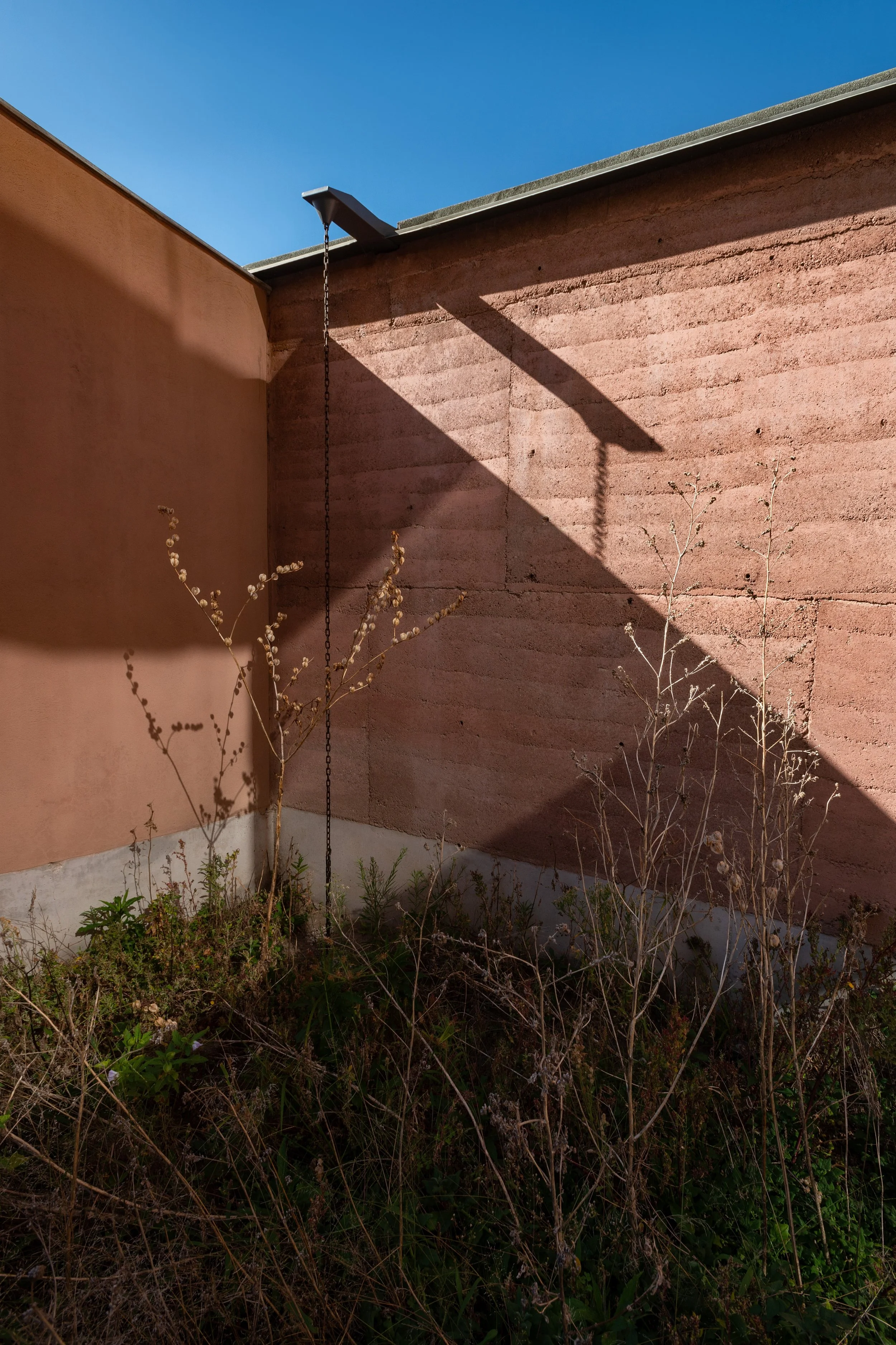  Detail Wasserspeier mit Metallkette 