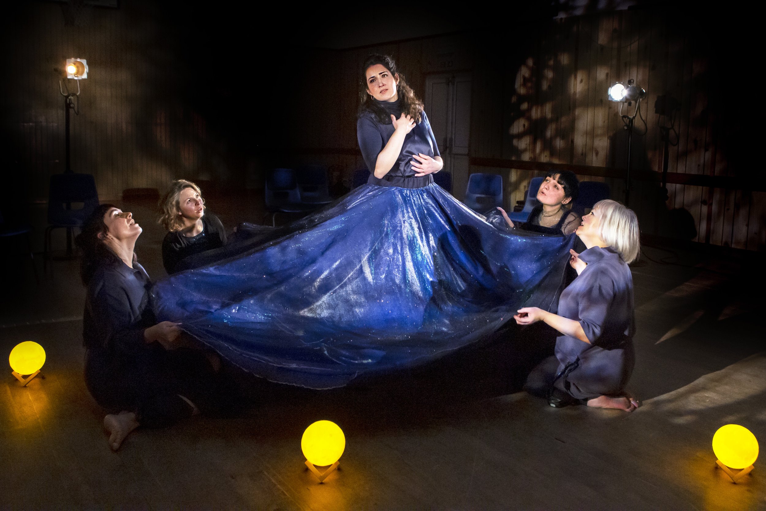 Move Gluasad full cast PHOTO BY SANDIE MACIVER.jpg