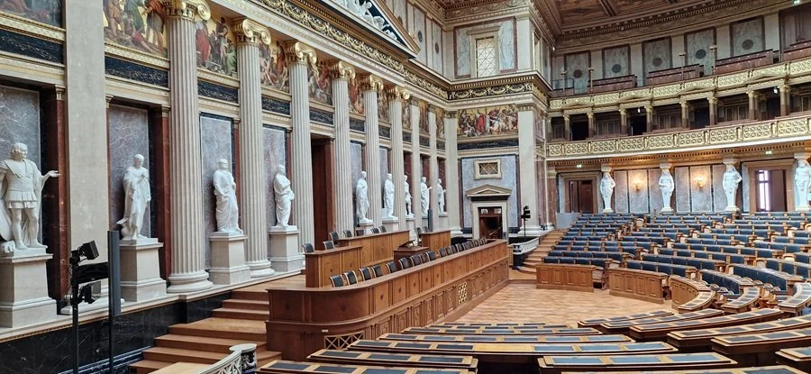 wien_parlament_24.4.2026_hj_32.jpg
