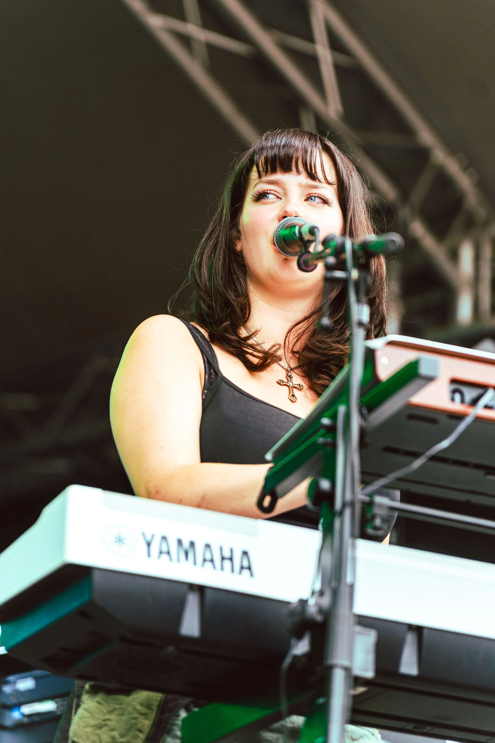 manwomanchainsaw-@skyinanalog-12.jpg