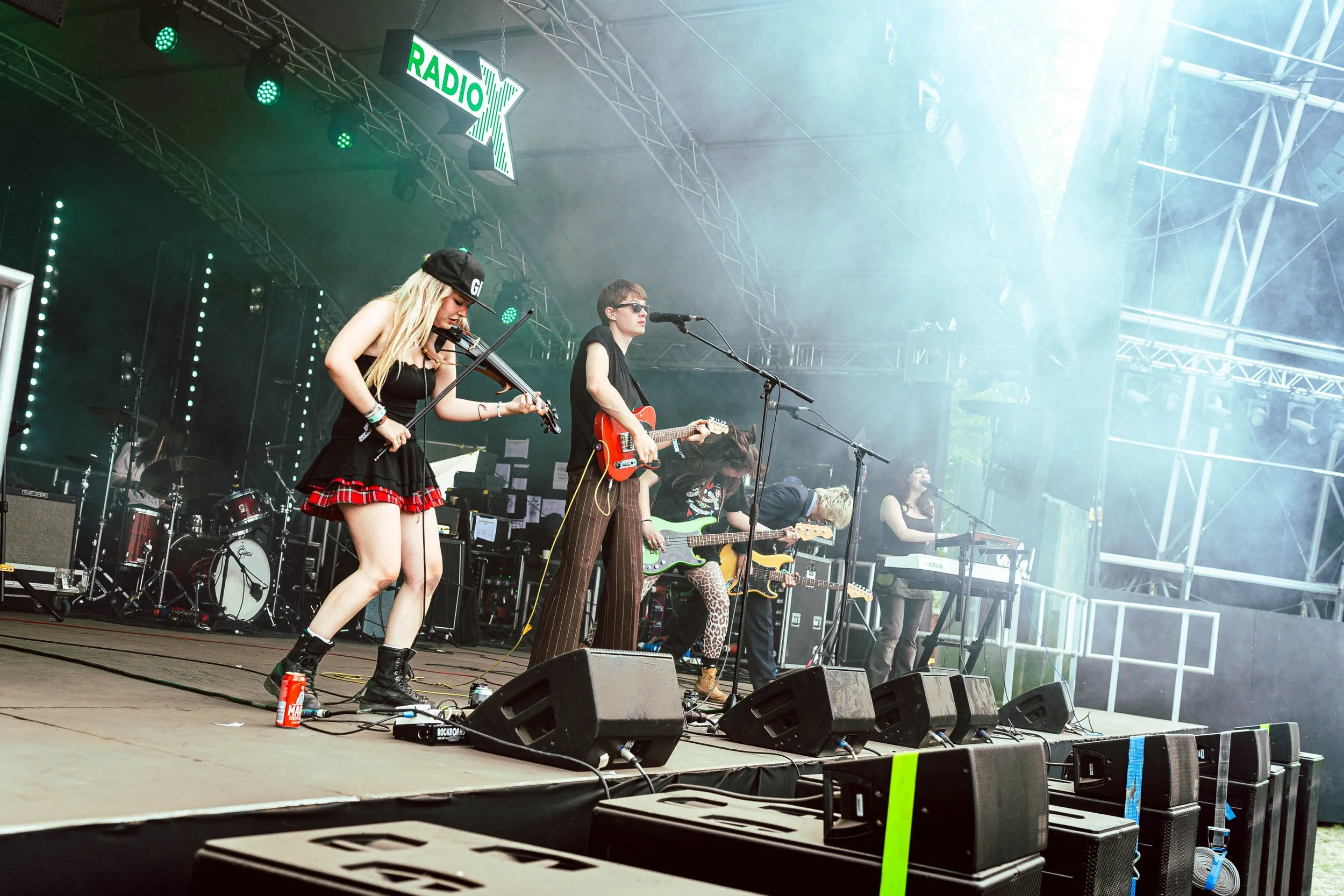 manwomanchainsaw-@skyinanalog-17.jpg