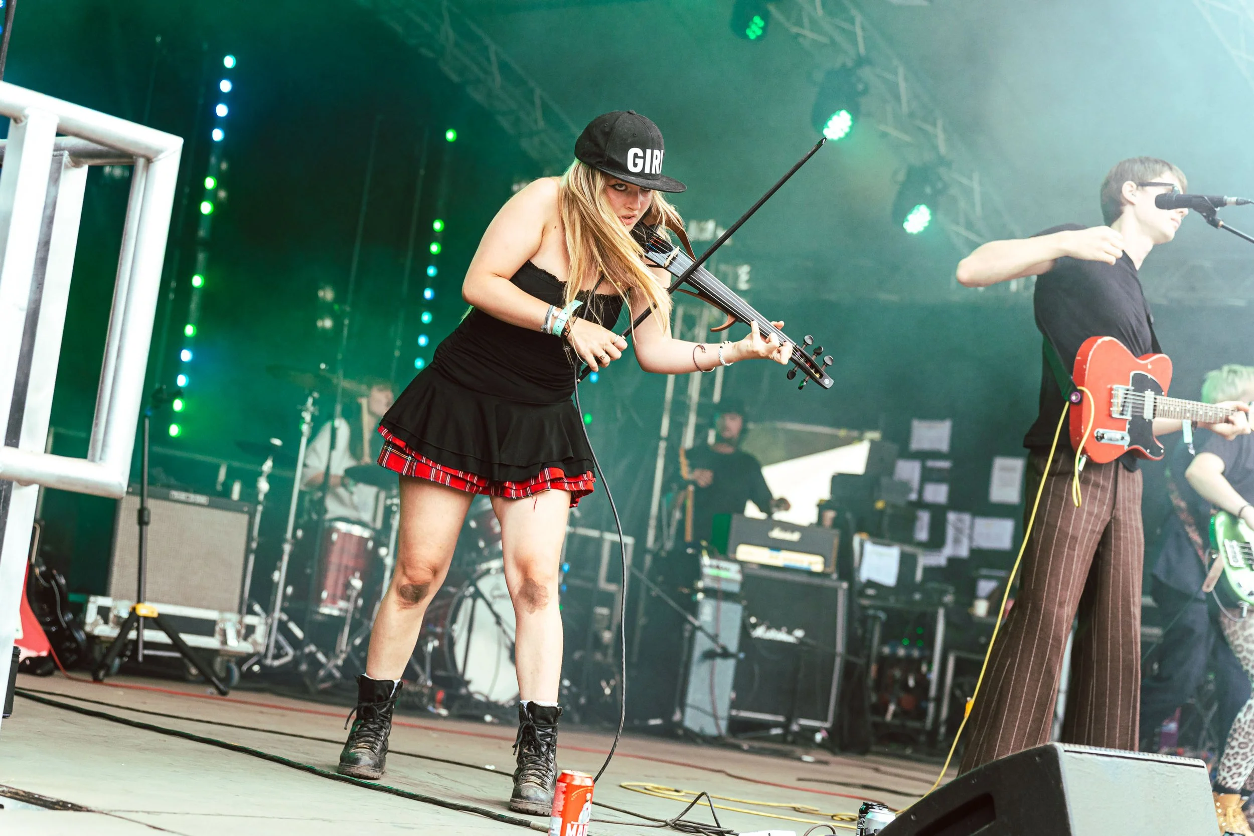 manwomanchainsaw-@skyinanalog-18.jpg