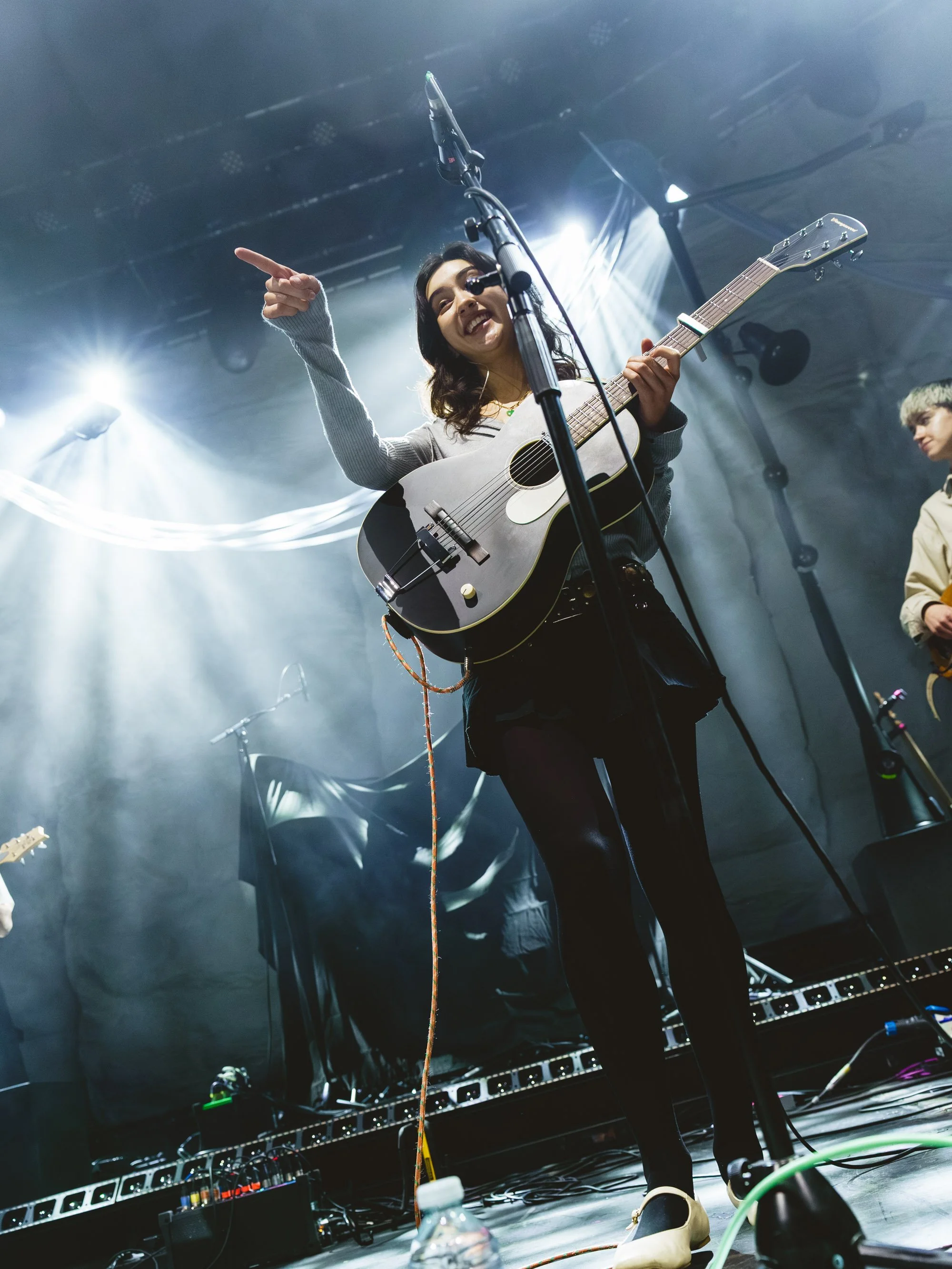 esmeemerson-12-11-2025-skyinanalog-7.jpg