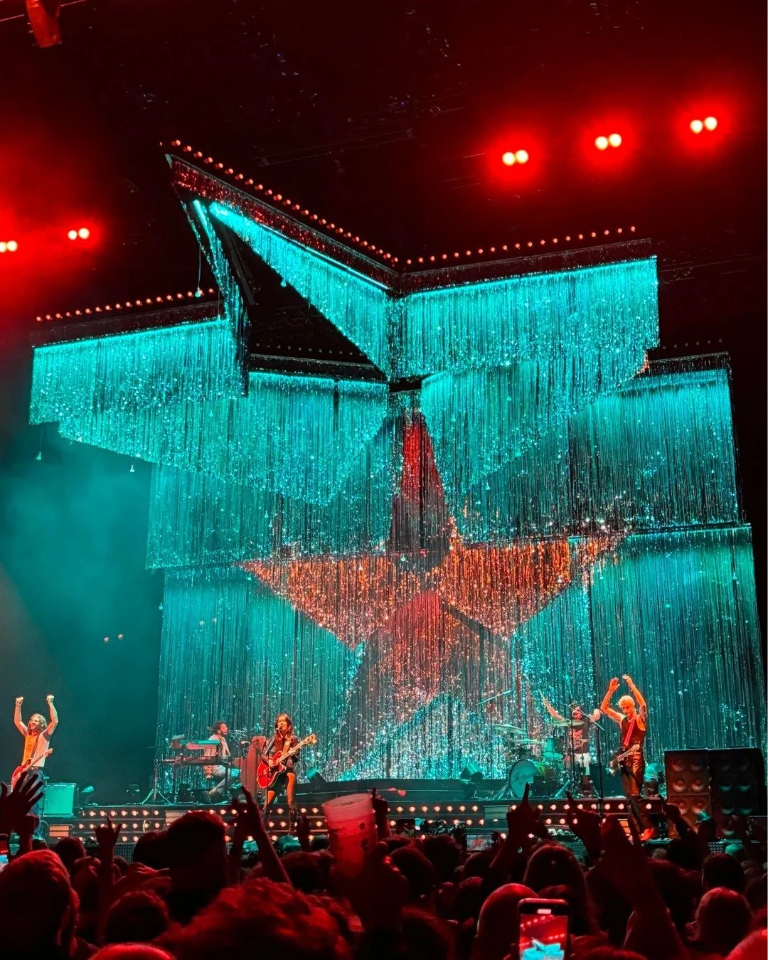 REVIEW: @wolfaliceband  have grown into their power, gracefully preserving the magic that won them a cult following a decade ago; their OVO Hydro show carried the same cadence and intimacy that coloured their earlier trips to Scotland at King Tut&rsq