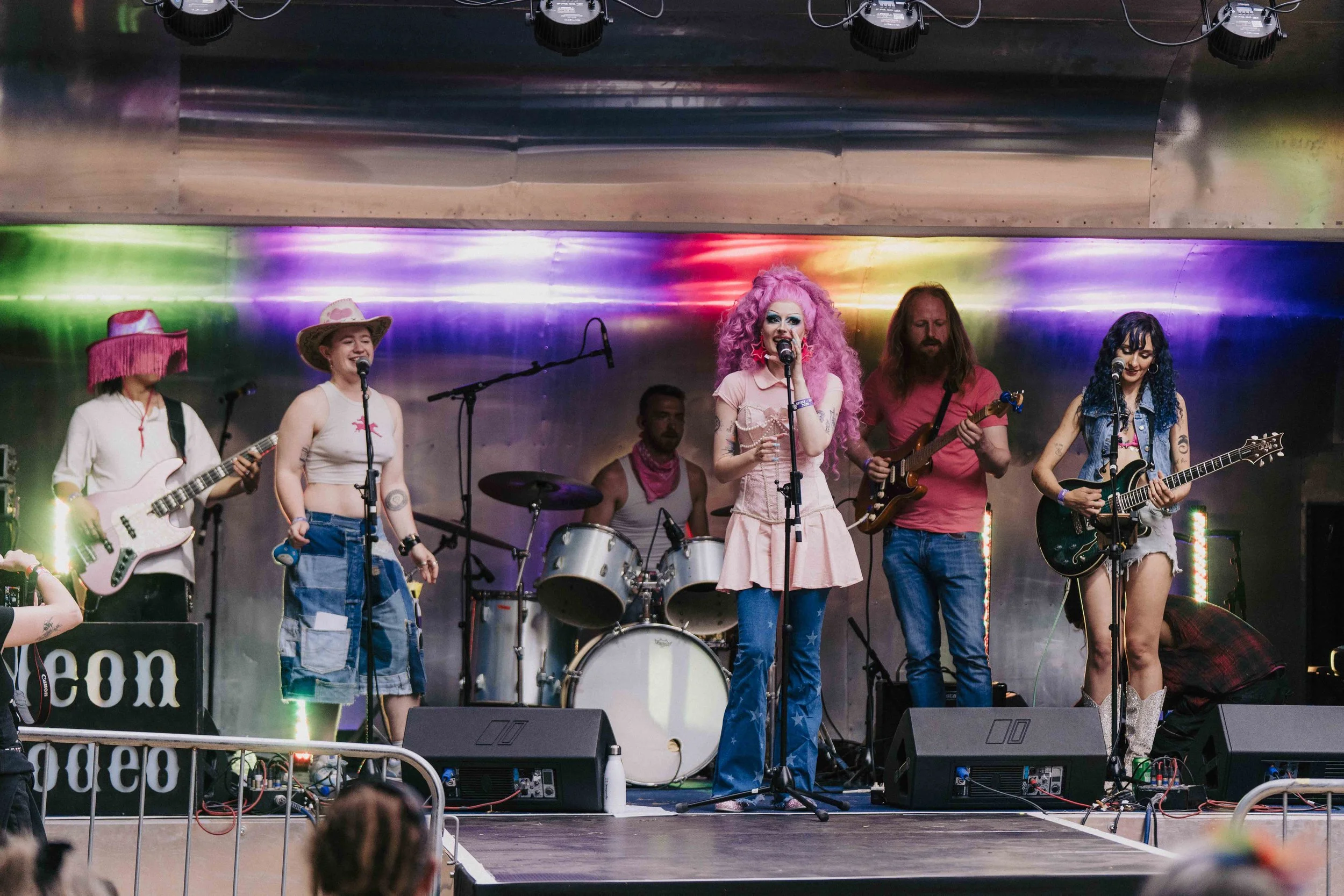 neonrodeo-skyinanalog-8.jpg