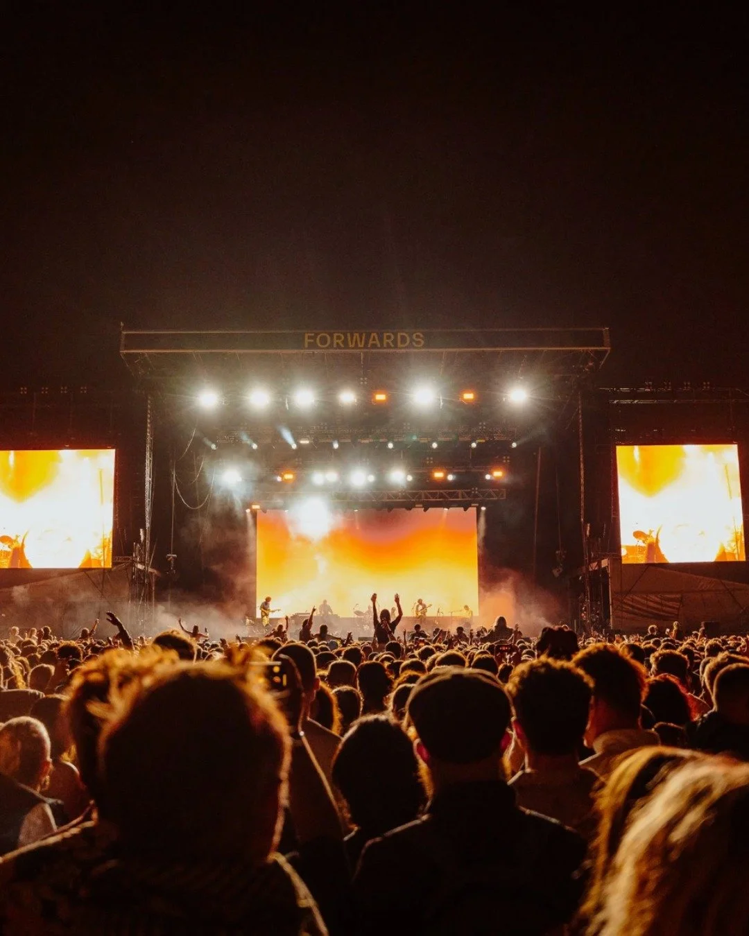 FORWARDS Presents: @lorde at Clifton Downs, Bristol, UK, showcasing a stacked lineup powered by clean power solutions.

📝: Dylan Wyeth @kaidyian
📸: @Eljaybriss &amp; @giugliotto

Check out our full review of @forwardsbristol Presents: Lorde at the 