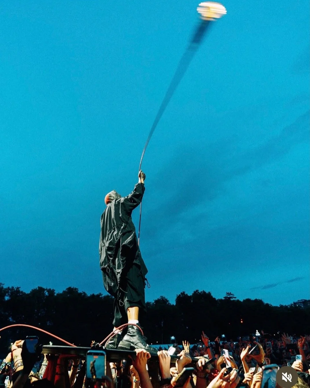 REVIEW: @twentyonepilots headline the final day of @allpointseastuk supported by an impressive, carefully curated line-up. 
📝: Dylan Wyeth, images with credit to @bethanmillerco