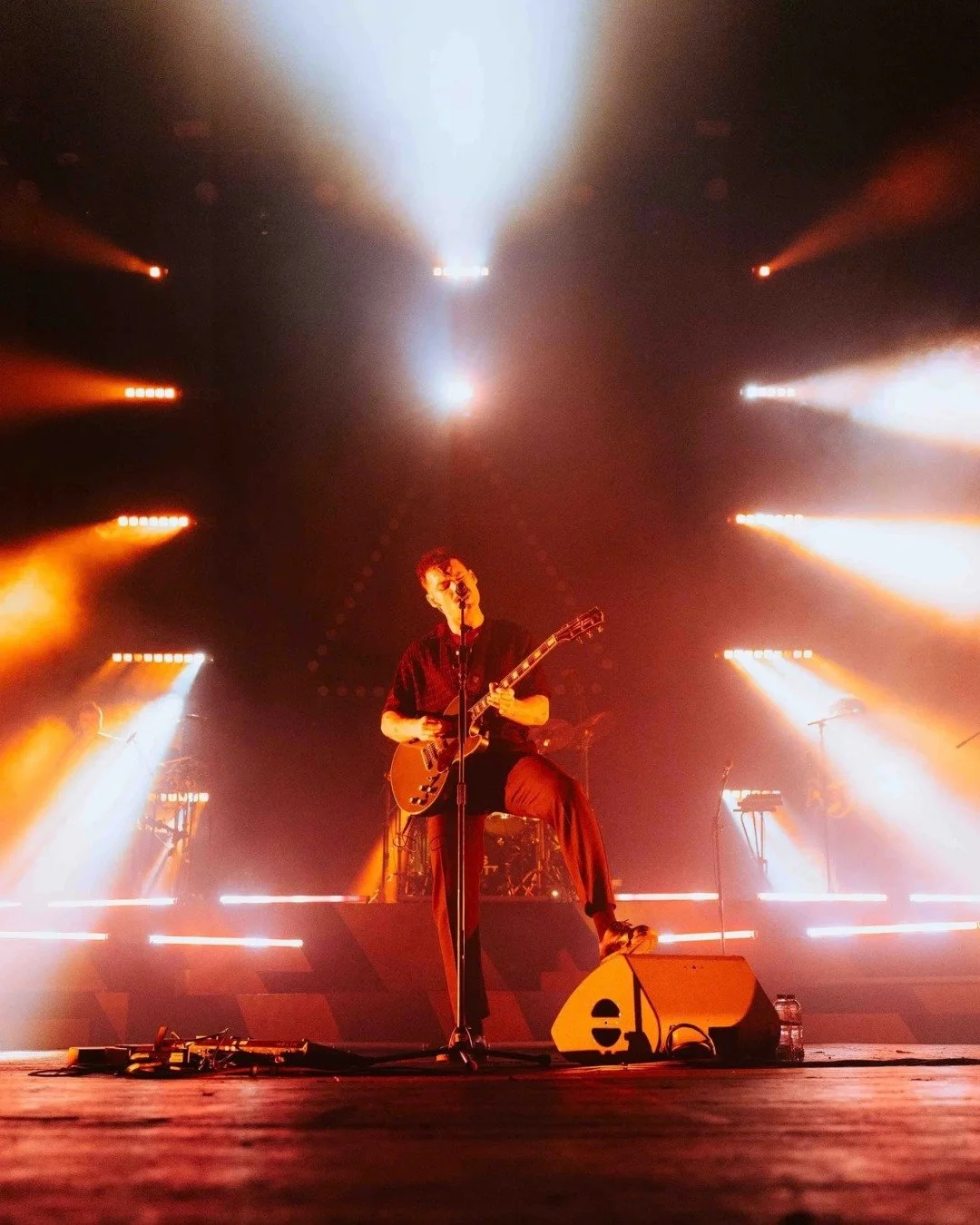 GALLERY: From main stage @officialrandl to a sold out @o2academybrix, indie-star @jamesmarriott brought a wide array of new material and a glance into his next era to Brixton -- supported by @chloeslater333 and @hannahgrae. 
📸: Sky Aldridge @skyinan