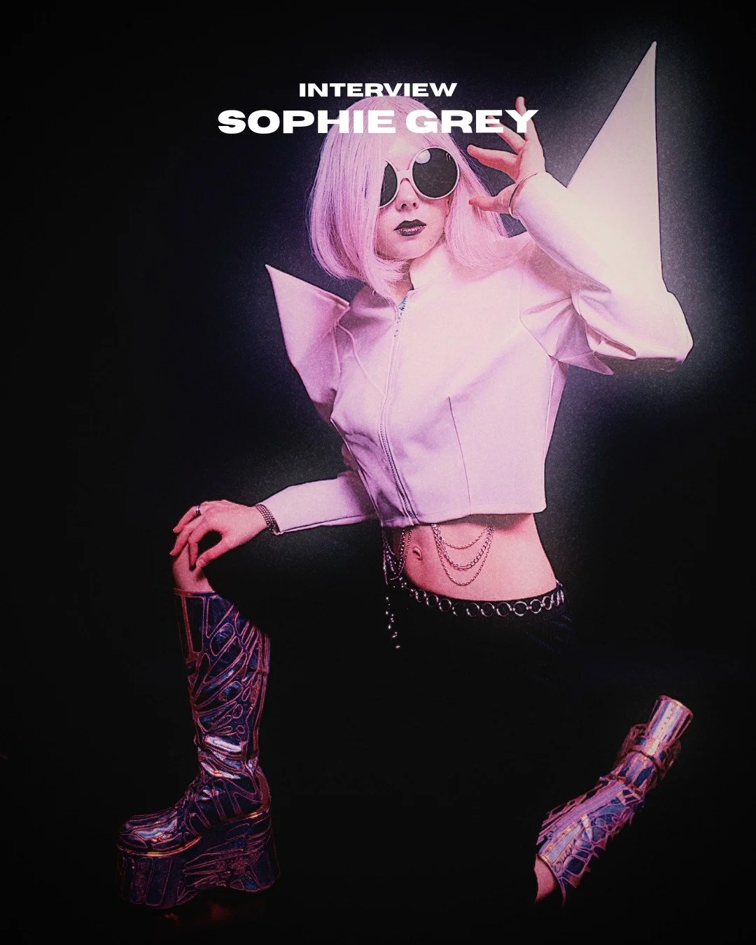 INTERVIEW: A blast from the past and the future all at once, rising planetary icon @sophiegreymusic discusses her love for space, music, and fashion.

📝: Alex Shukri @alexshukri 
Photo Credit to Maximilian Stafford