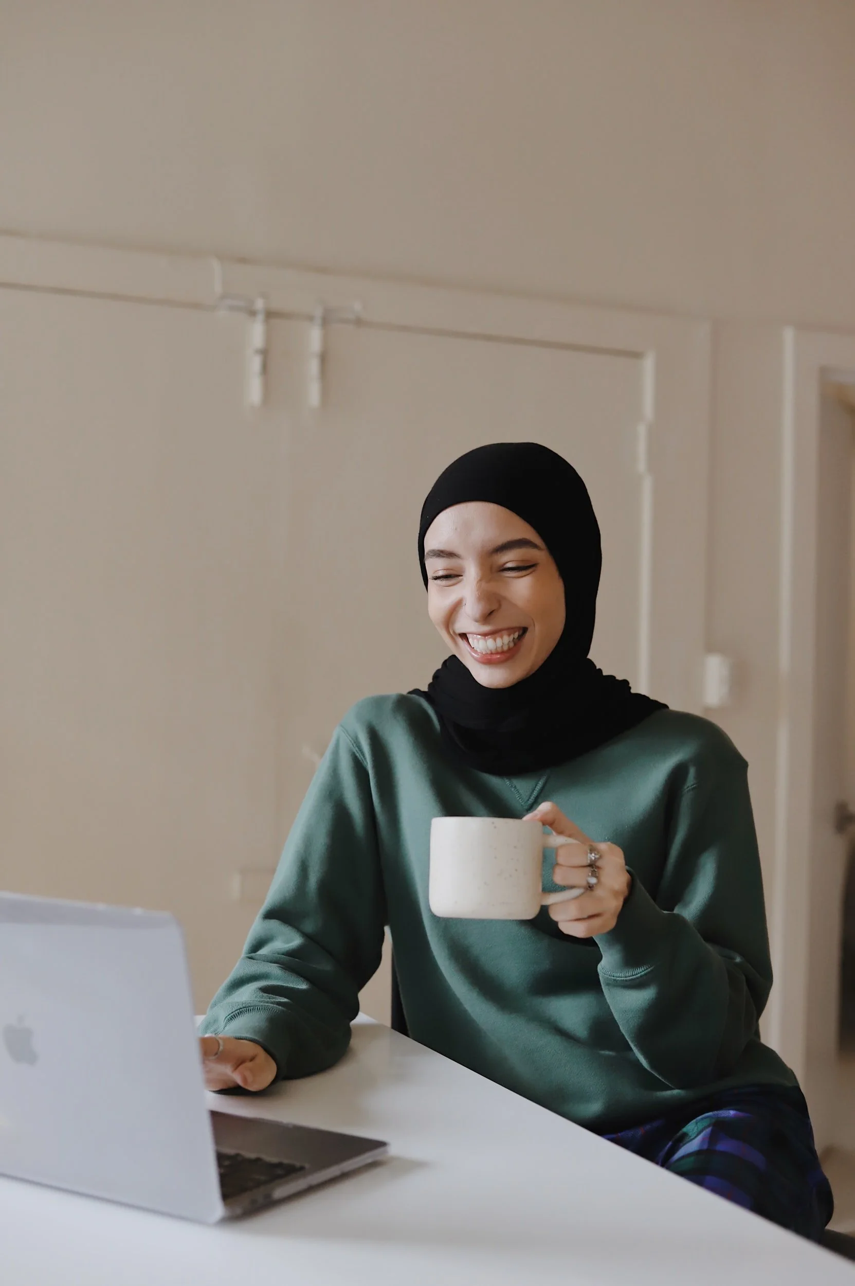 Write Positive Reviews for Your Colleagues