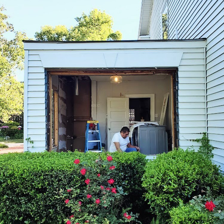 We recently posted about &ldquo;change orders,&rdquo; which can occur when renovation unearths some type of hidden problem. Here&rsquo;s a timely instance of it: this otherwise quaint Ardsley Park home endured a shoddy expansion back in the 60s or 70