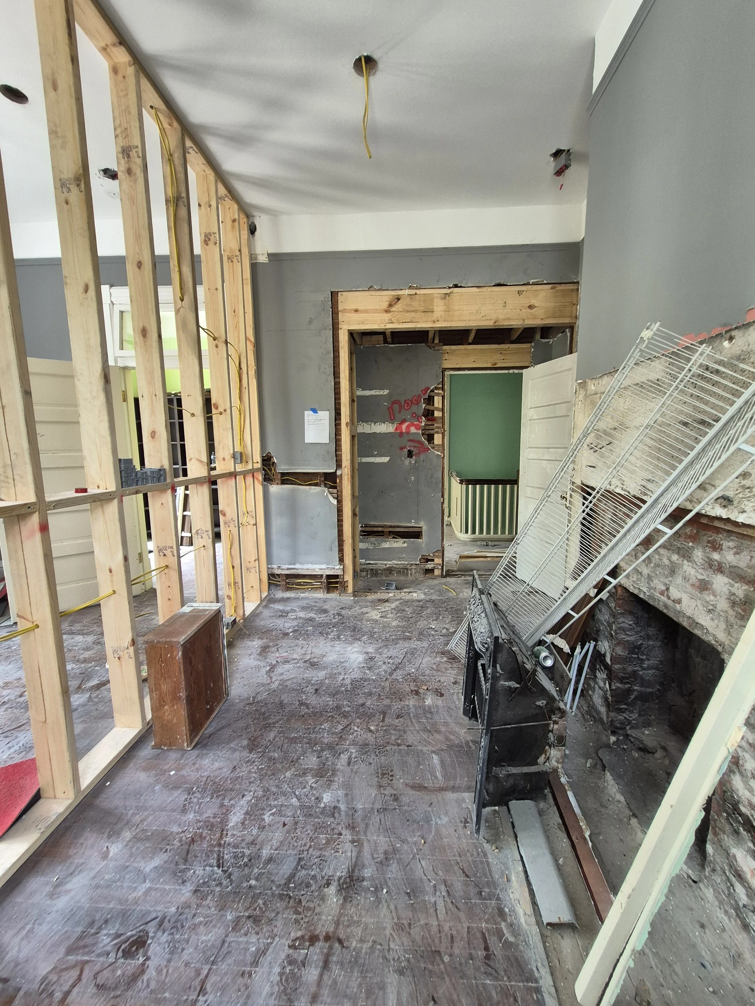 New walls for additional offices