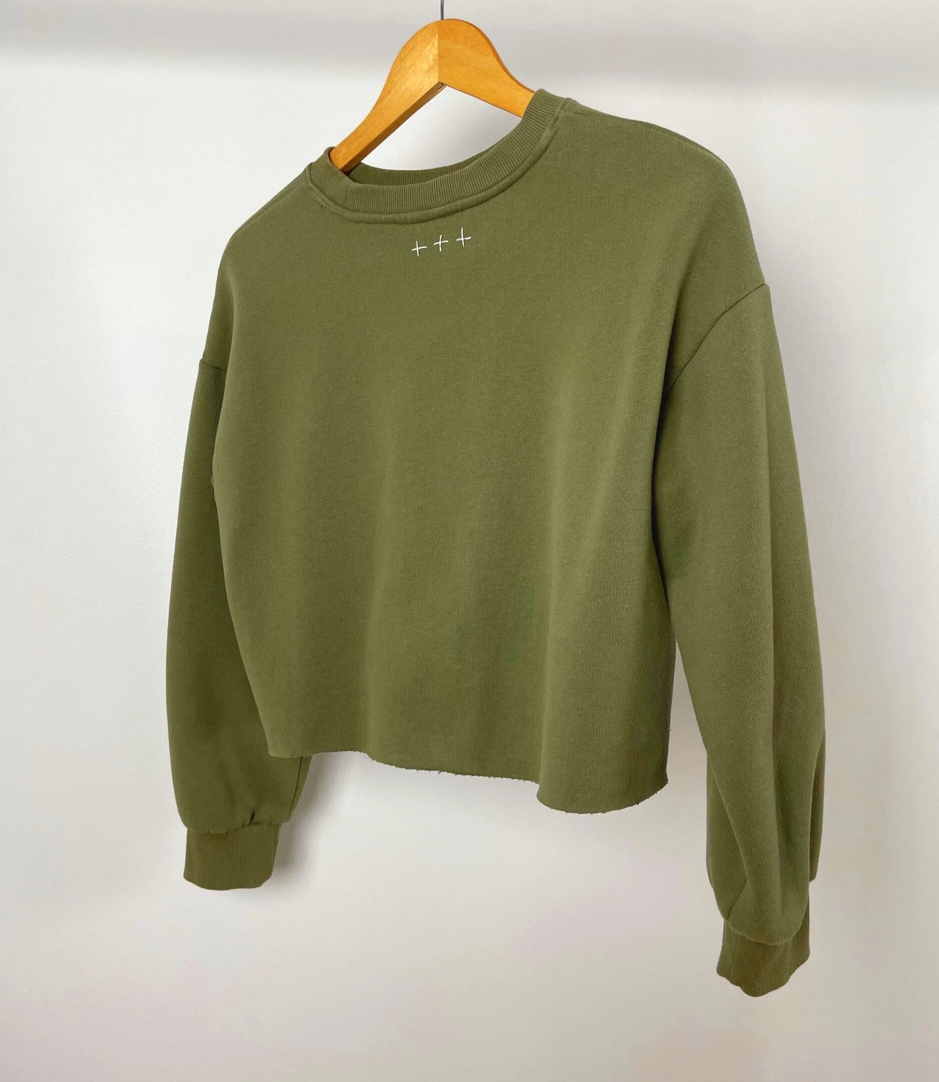 1C073F10-E27E-4CE1-85C9-8028ADEC3221