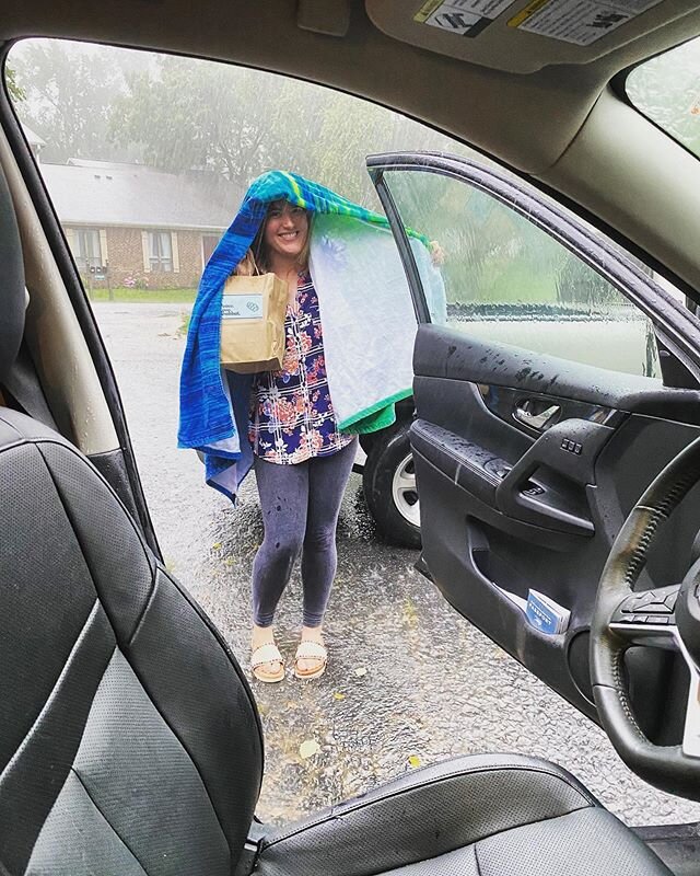 REPOST @hoffspice I&rsquo;m hoping I earned double mitzvah points this past Friday for hand delivering a Shabbat package during an unexpected hurricane @cypraleigh #loavesoflove