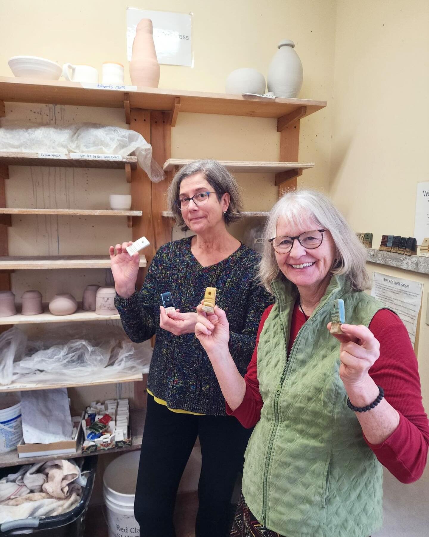 We are ⭐️ struck! It&rsquo;s not very often that we get our two superstar ceramic instructors in the clay studio at the same time! 🍯
If you haven&rsquo;t taken a class from @judeprashawartist  or @bflatpottery you are missing out! Be sure to keep ch