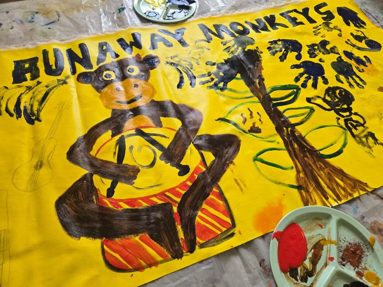 Four days. Nine kids. One unforgettable sound.

Over winter break, River Arts was buzzing again with amps, laughter, and the steady pulse of a band finding its groove. What started as a handful of young musicians quickly became The Runaway Monkeys &m