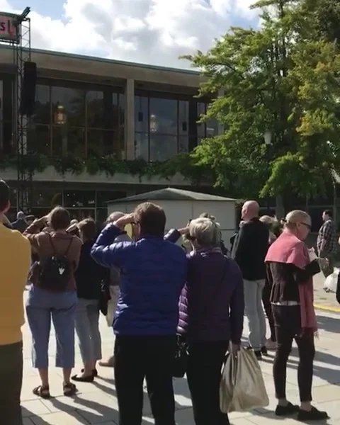 Aaaaaand I&rsquo;m back on Instagram for a moment! Did a thing today and sang some Puccini then some Mozart from @malmoopera&rsquo;s balcony for Malm&ouml; Opera&rsquo;s 75th Birthday Bash! The house turns 75 this year, hence the show I&rsquo;ll be t