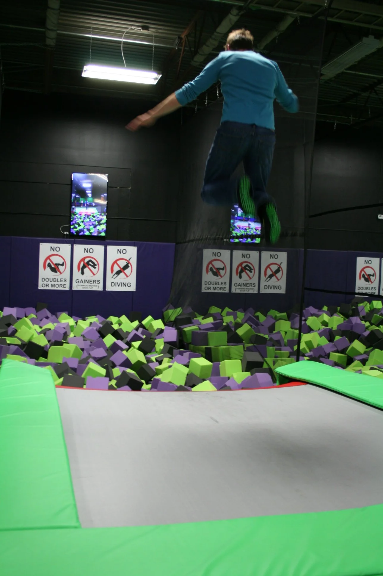 Get Air Trampoline Park Savannah 82 - oq1xn7i