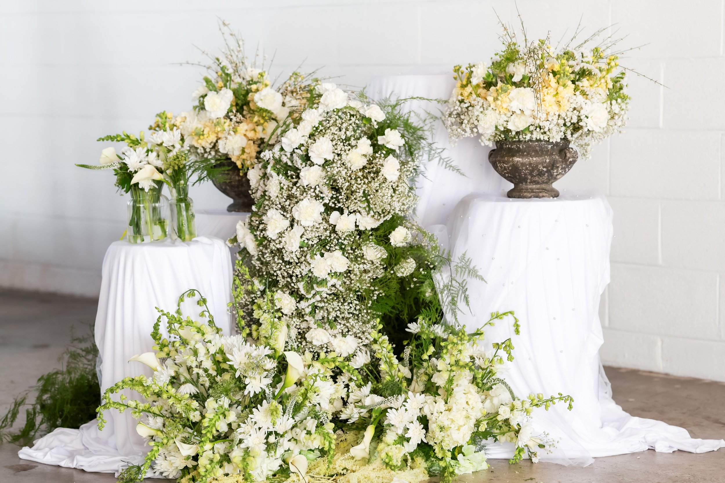 Welcome wedding decor