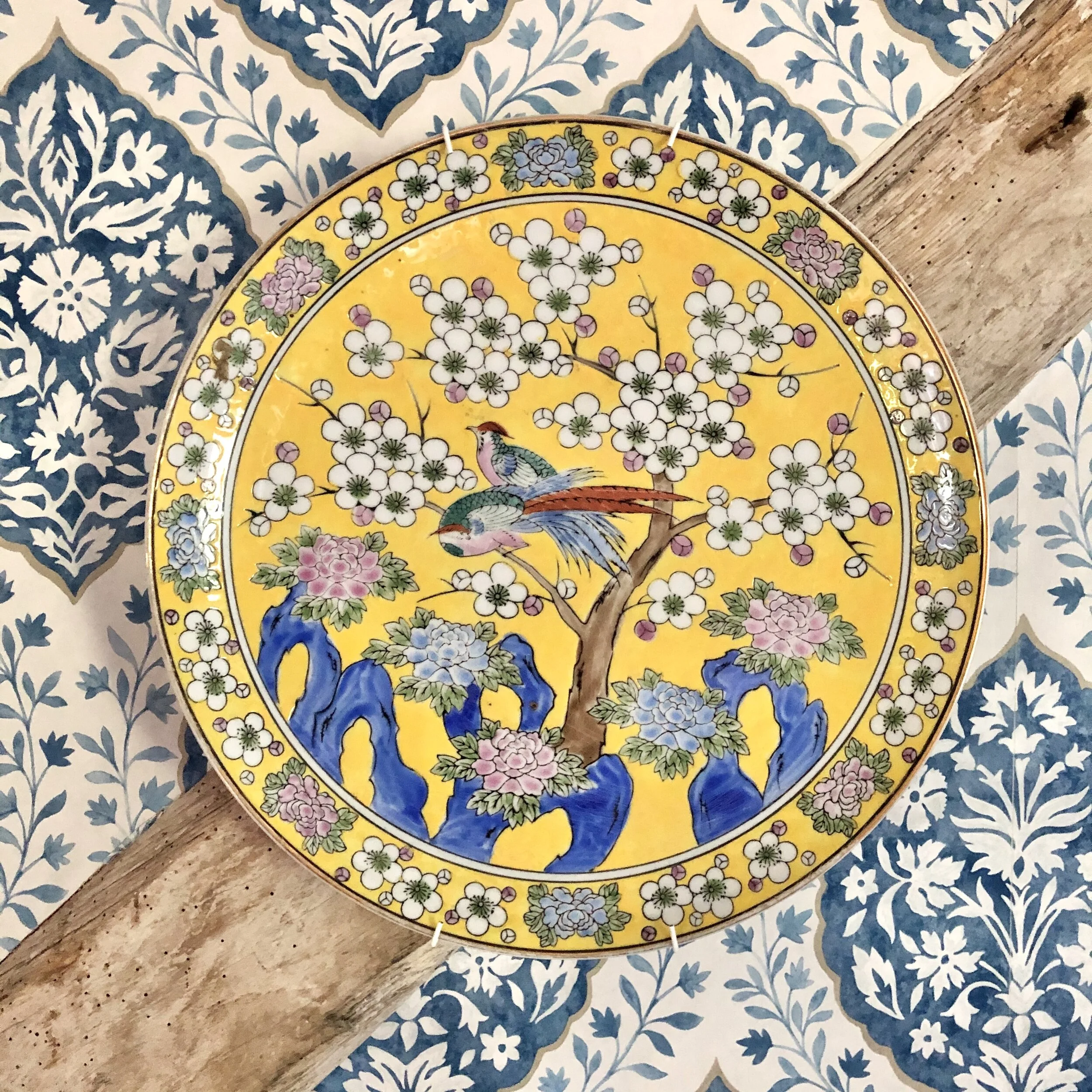 48. Yellow chinoiserie plate