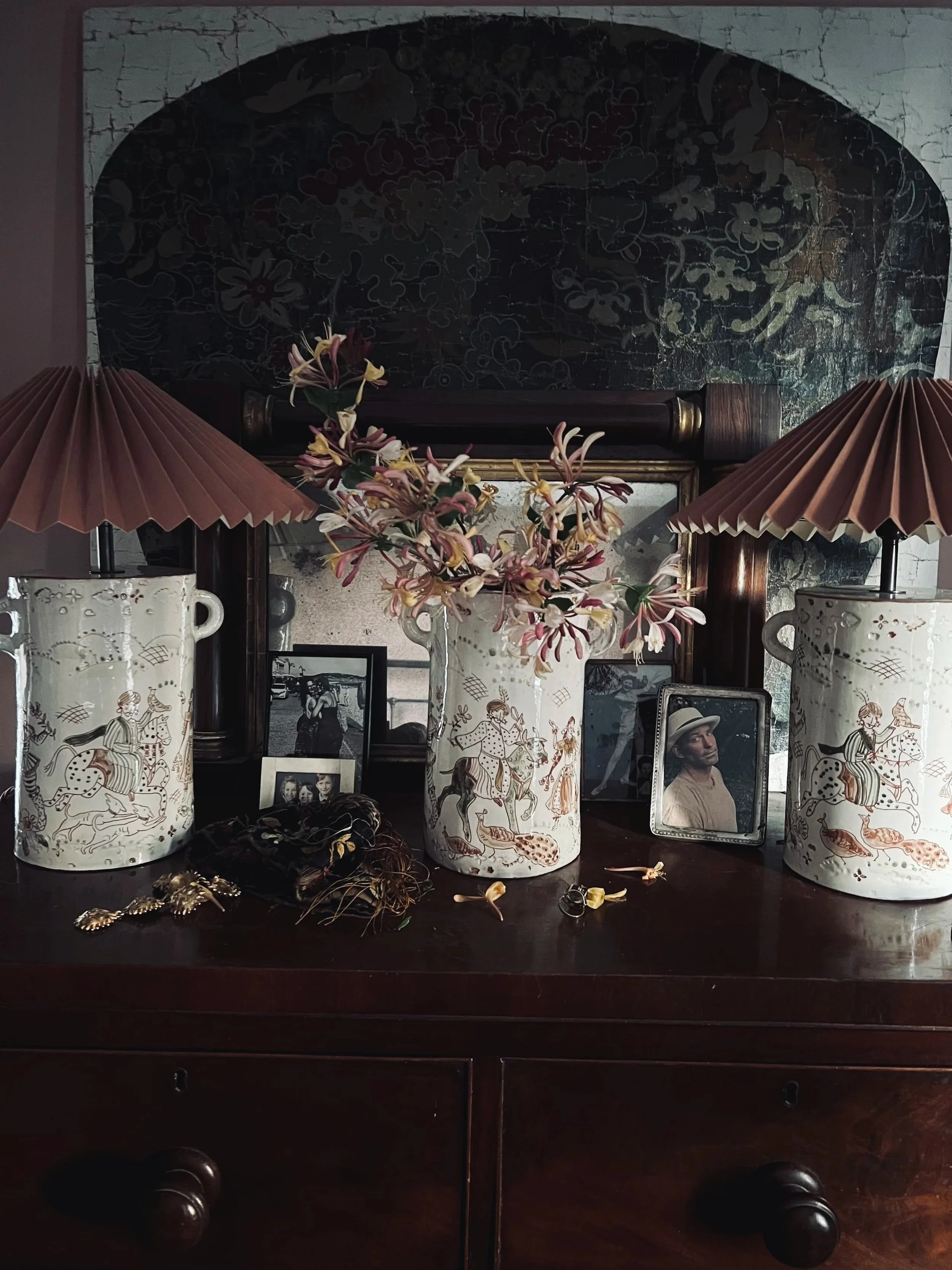 1690store_1690_DuncasDreams_Vase_004.jpg