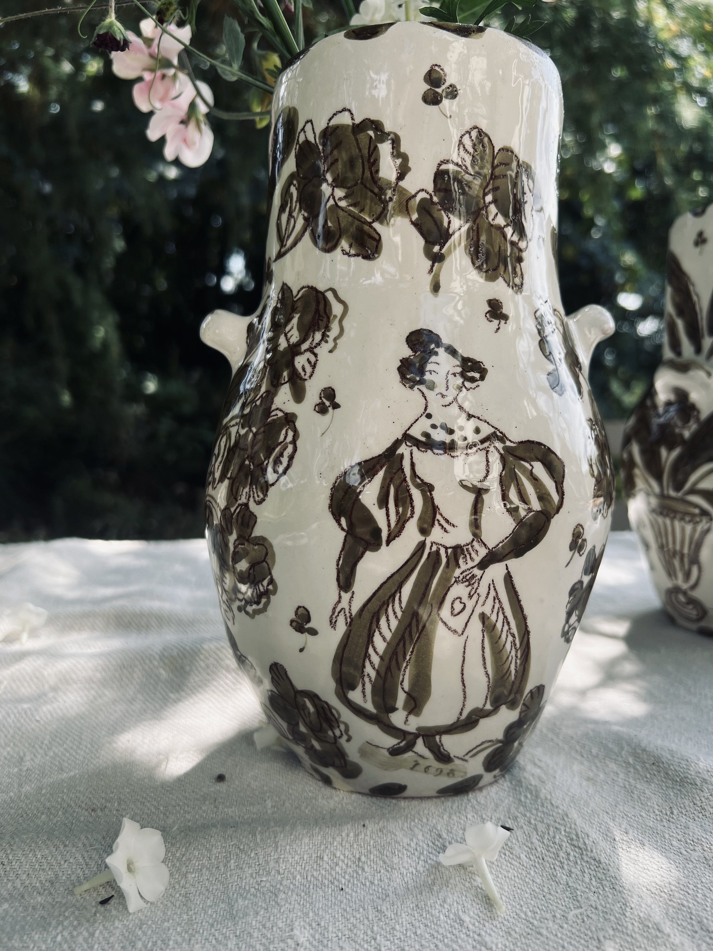 1690_CloverandRoses_Jug_006.jpeg