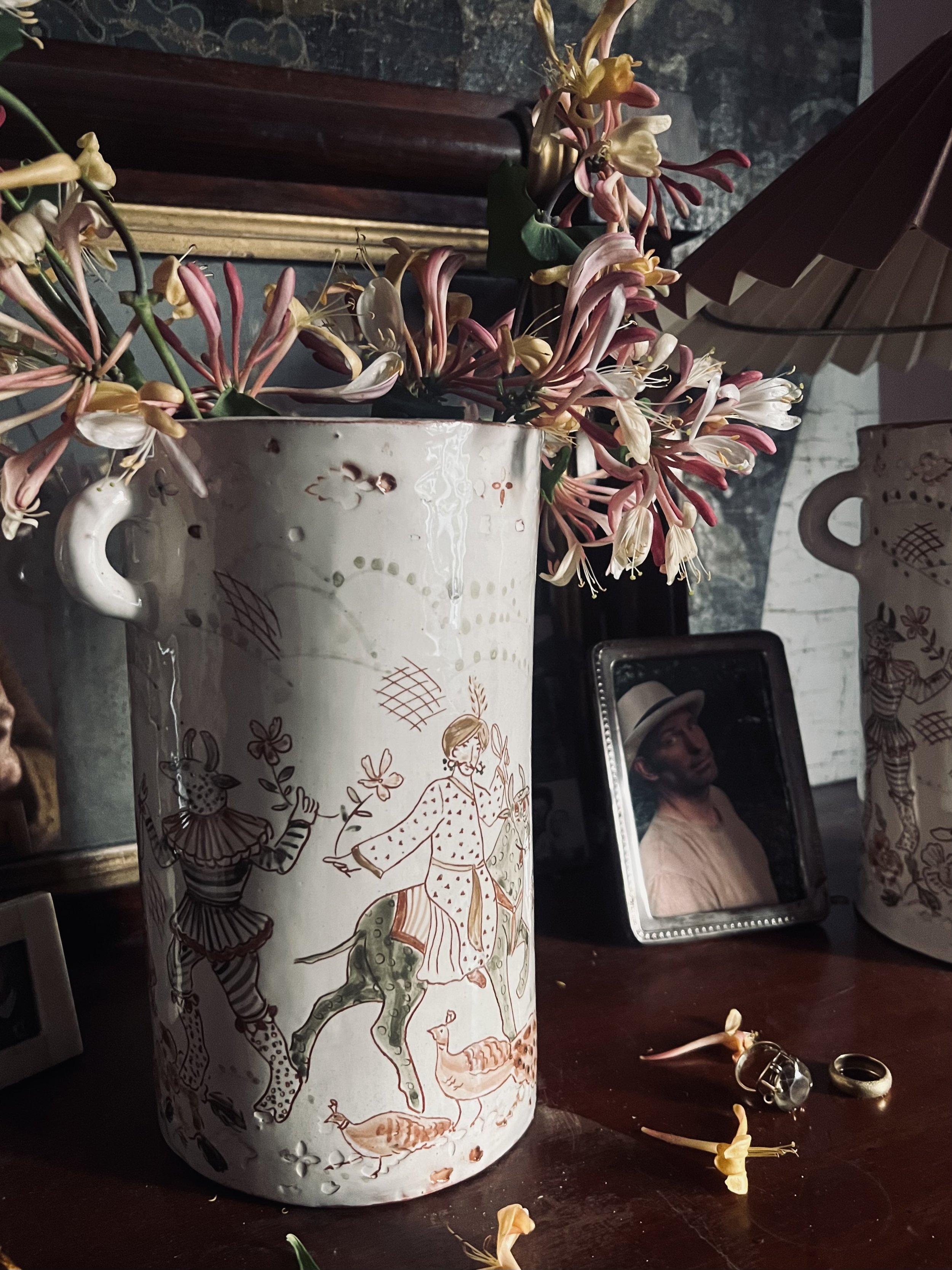 1690store_1690_DuncasDreams_Vase_007.jpeg