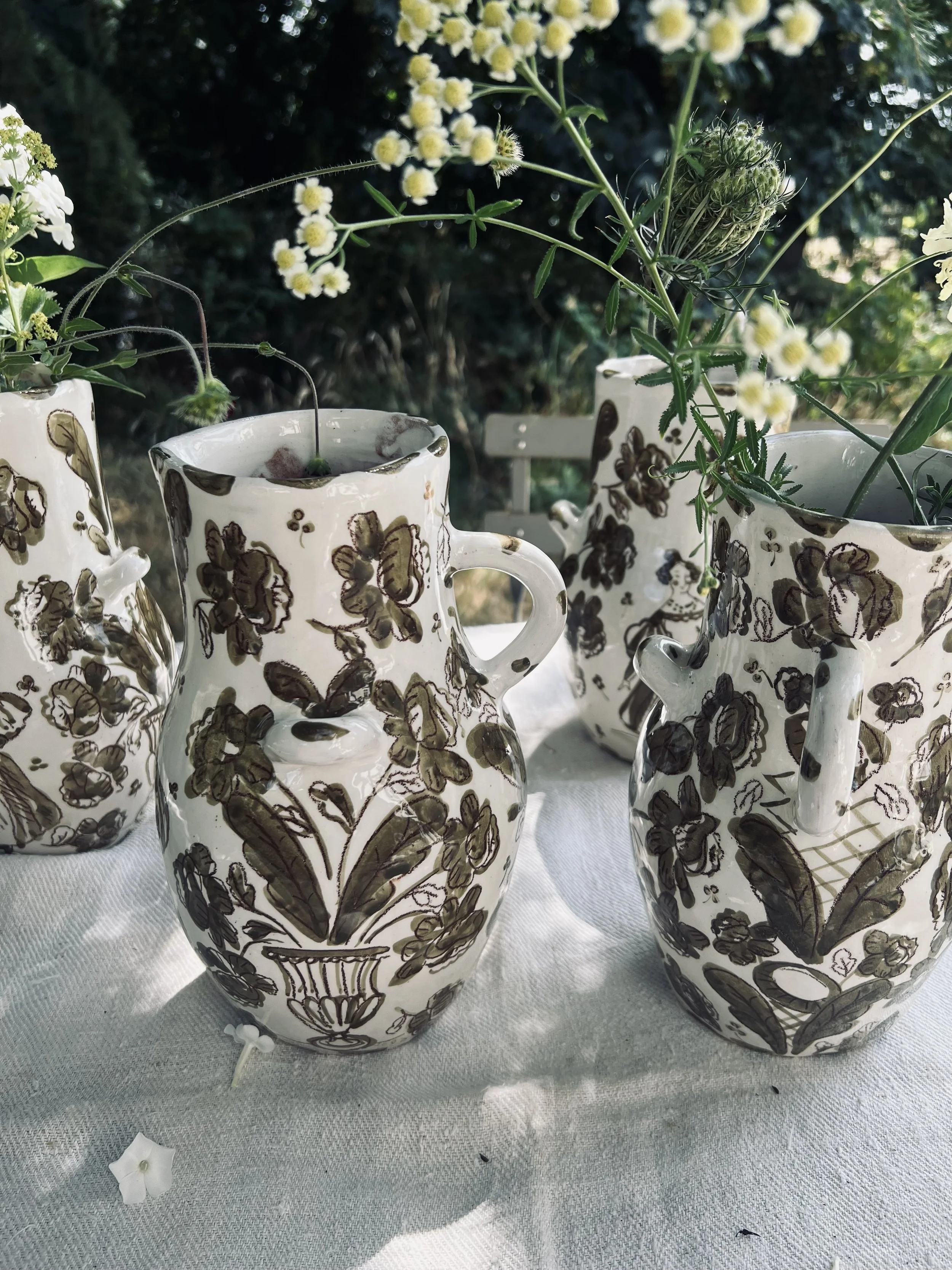 1690_CloverandRoses_Jug_004.jpeg