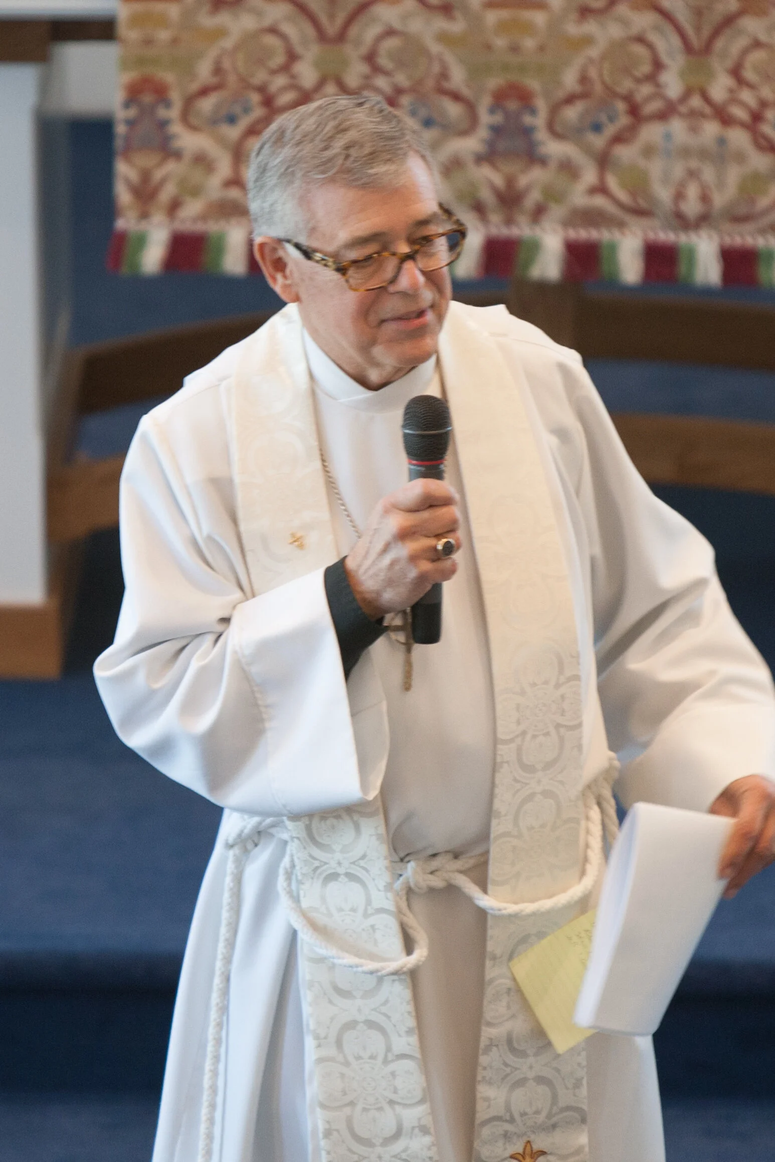 light-of-christ-dedication_22443757924_o.jpg