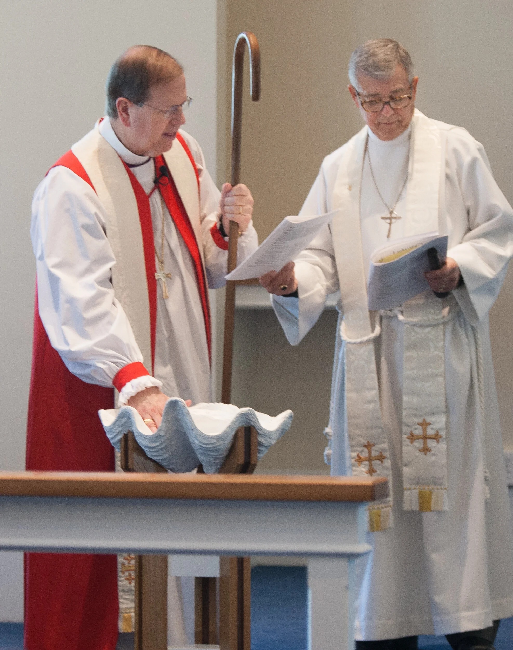 light-of-christ-dedication_23052930562_o.jpg