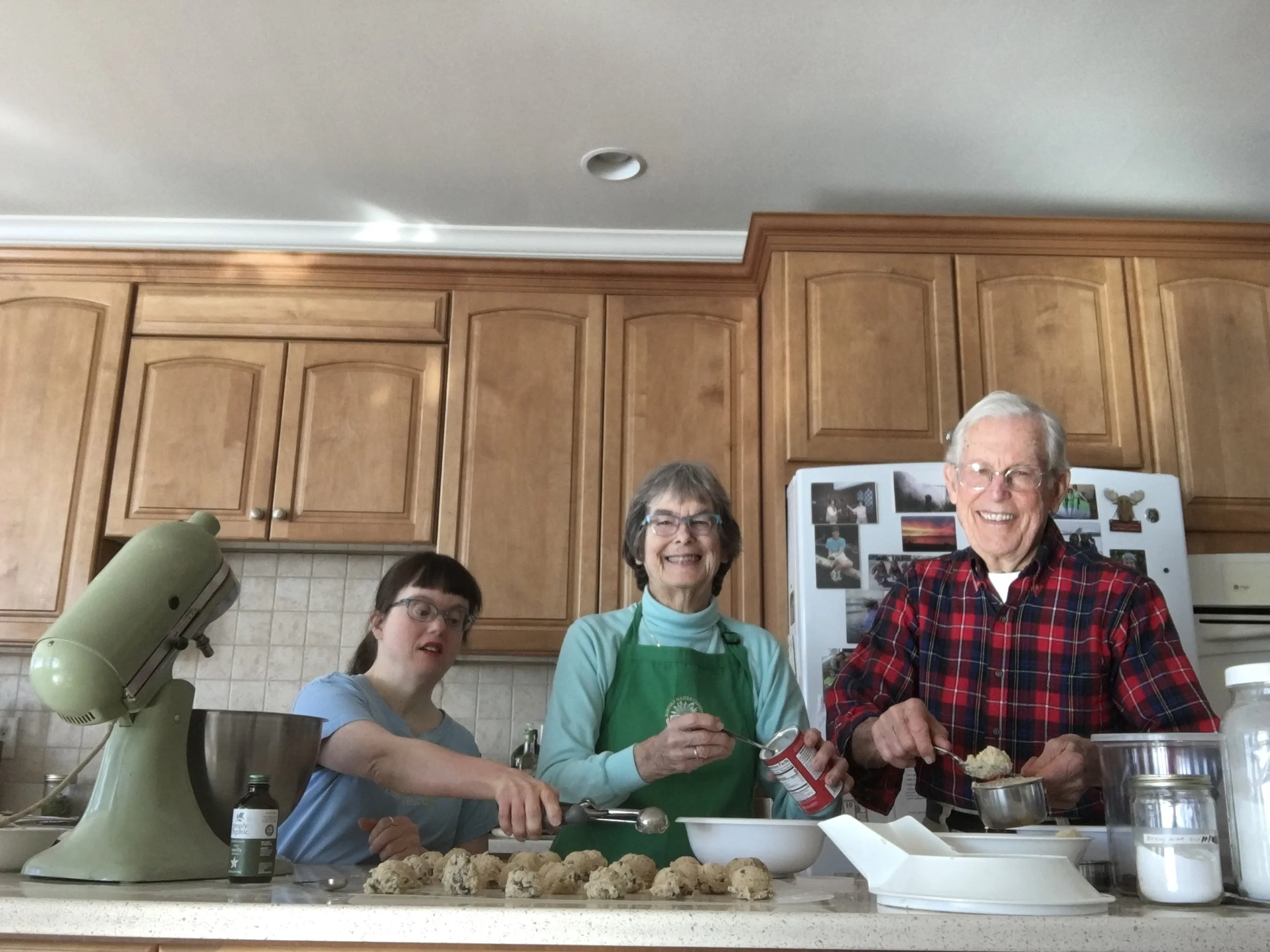 jenson cookie elf.JPG