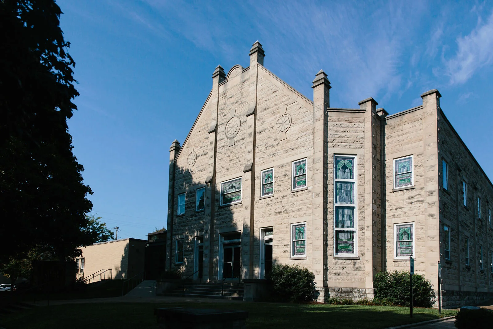 Now Streaming Third Avenue Baptist Church