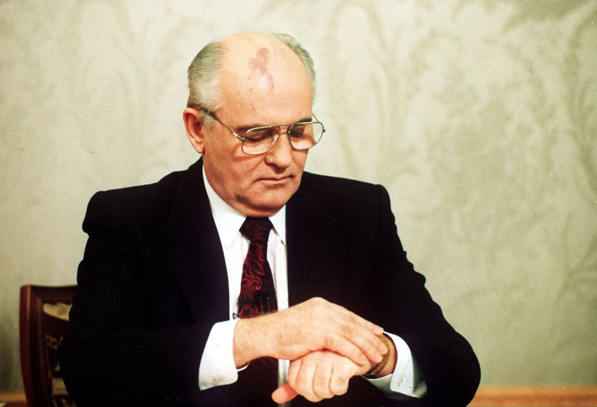 Christmas 1991: The Fall of the USSR