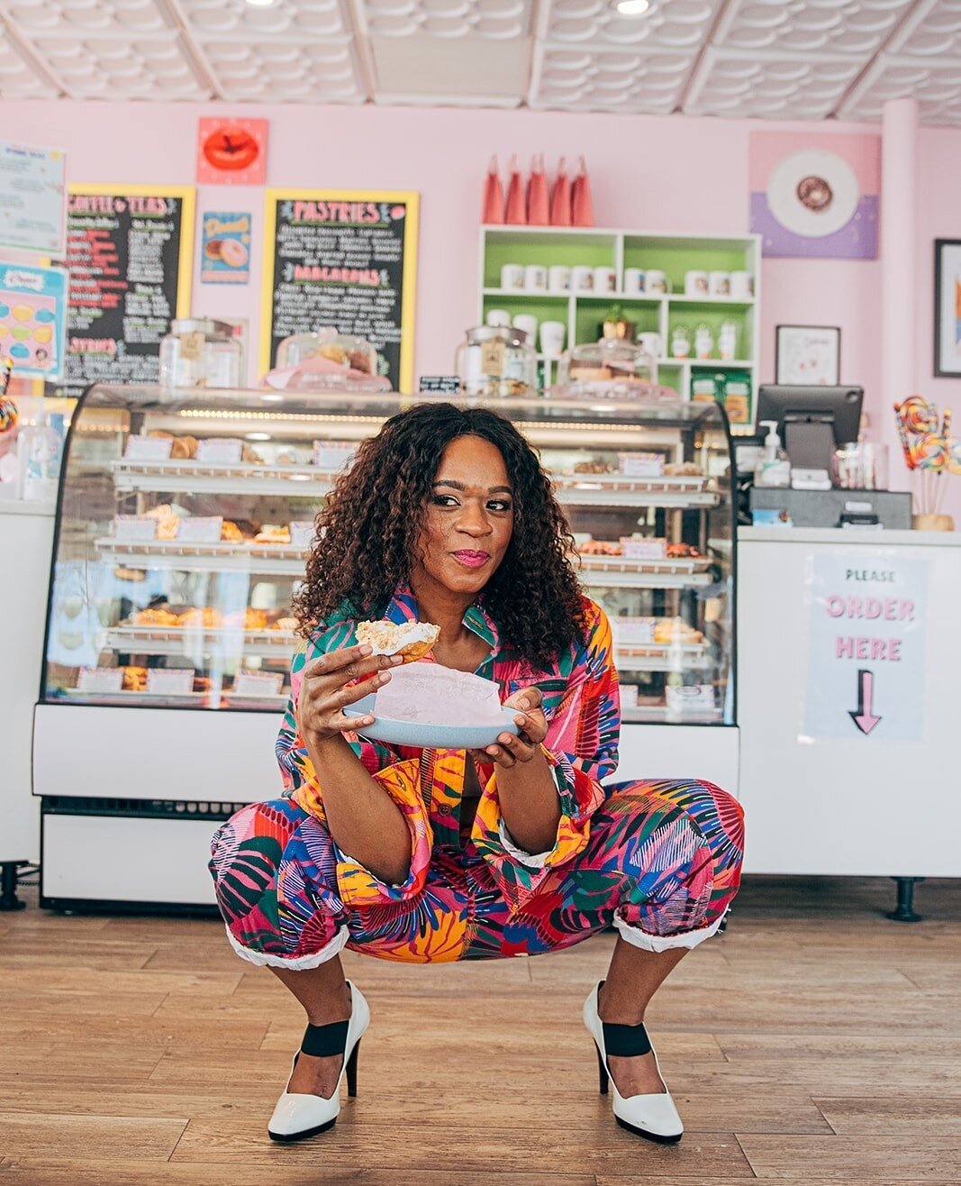 When you don't know what the future holds but you know it's good...⁠
⁠
#faithoverfear⁠
⁠
------------------------⁠
 📷 Photo by @sophia.pav⁠
🎽 Jumpsuit by @farmrio⁠
💄 Makeup by @cass_mua⁠
👁️ Eyebrows by @bespokebrowsnyc⁠
👩🏽 Wig by @danaloft⁠
🍩 