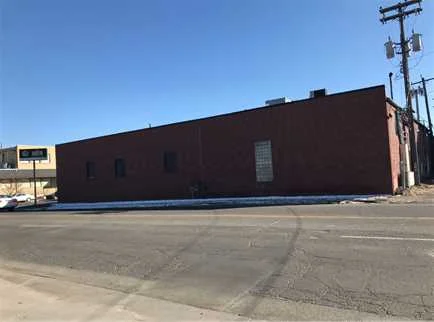  Net-Leased Cannabis Portfolio Single-Tenant Industrial  Denver, CO Price: $3,090,000 Size: 20,654 sqft Size: 01 units Cap Rate: 12.12% 