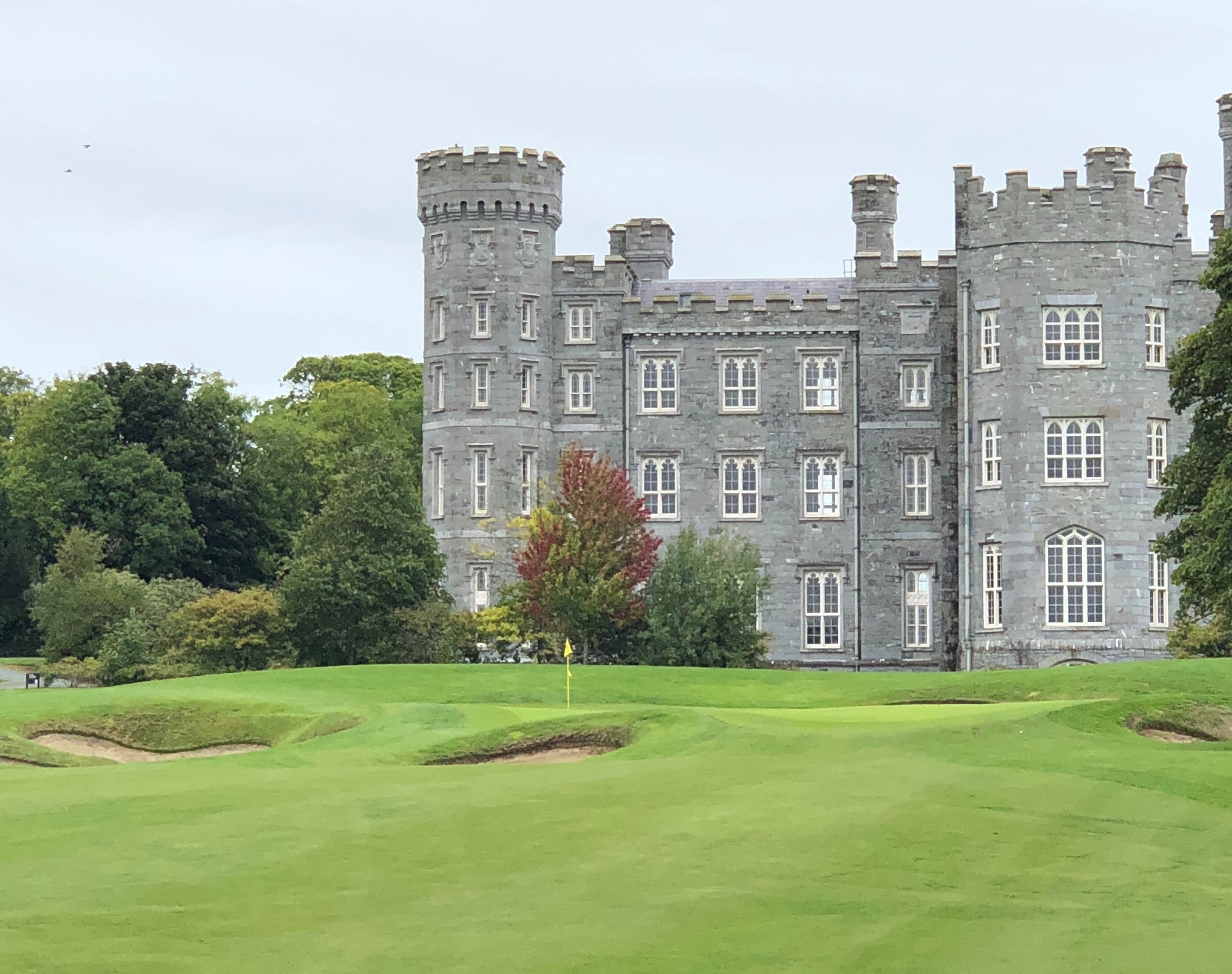 Killeen Castle 18th hole.jpg