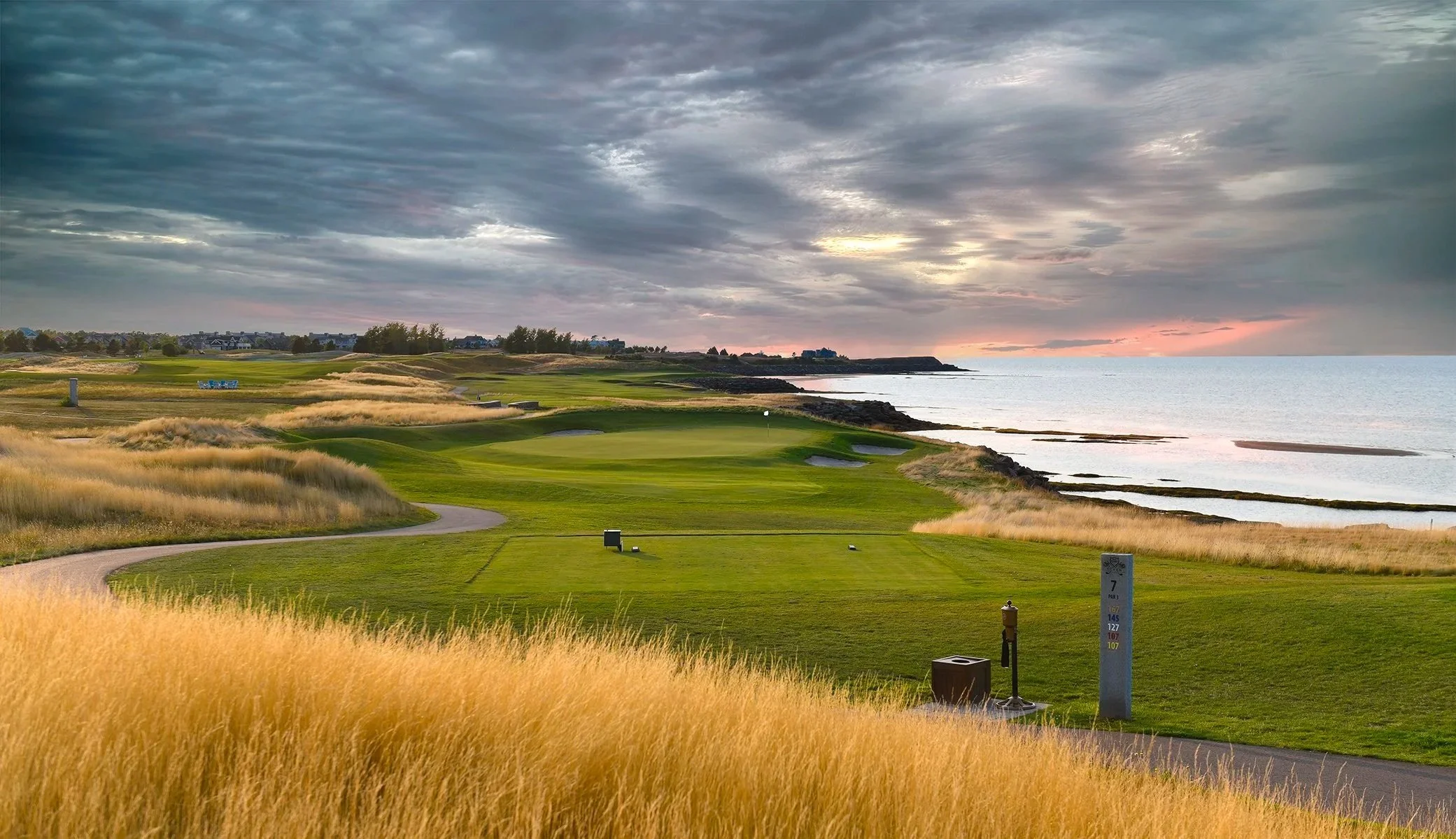 Canadian Golf