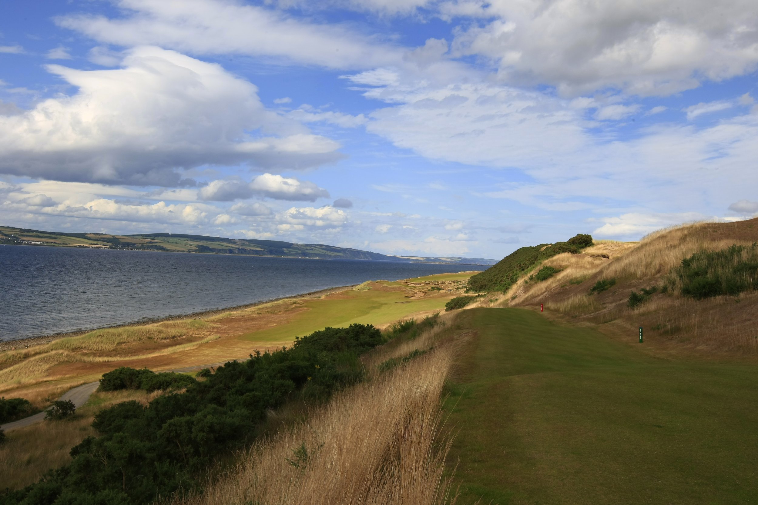 Hole-103888x2592.jpg