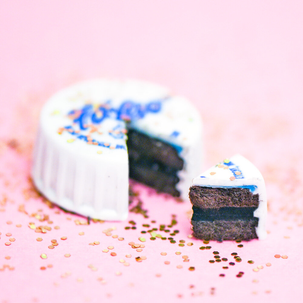 CakeGlitter_web-1.jpg