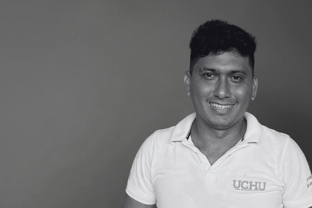    Carlos Alcivar - Floor Supervisor - Bachelor Degree     