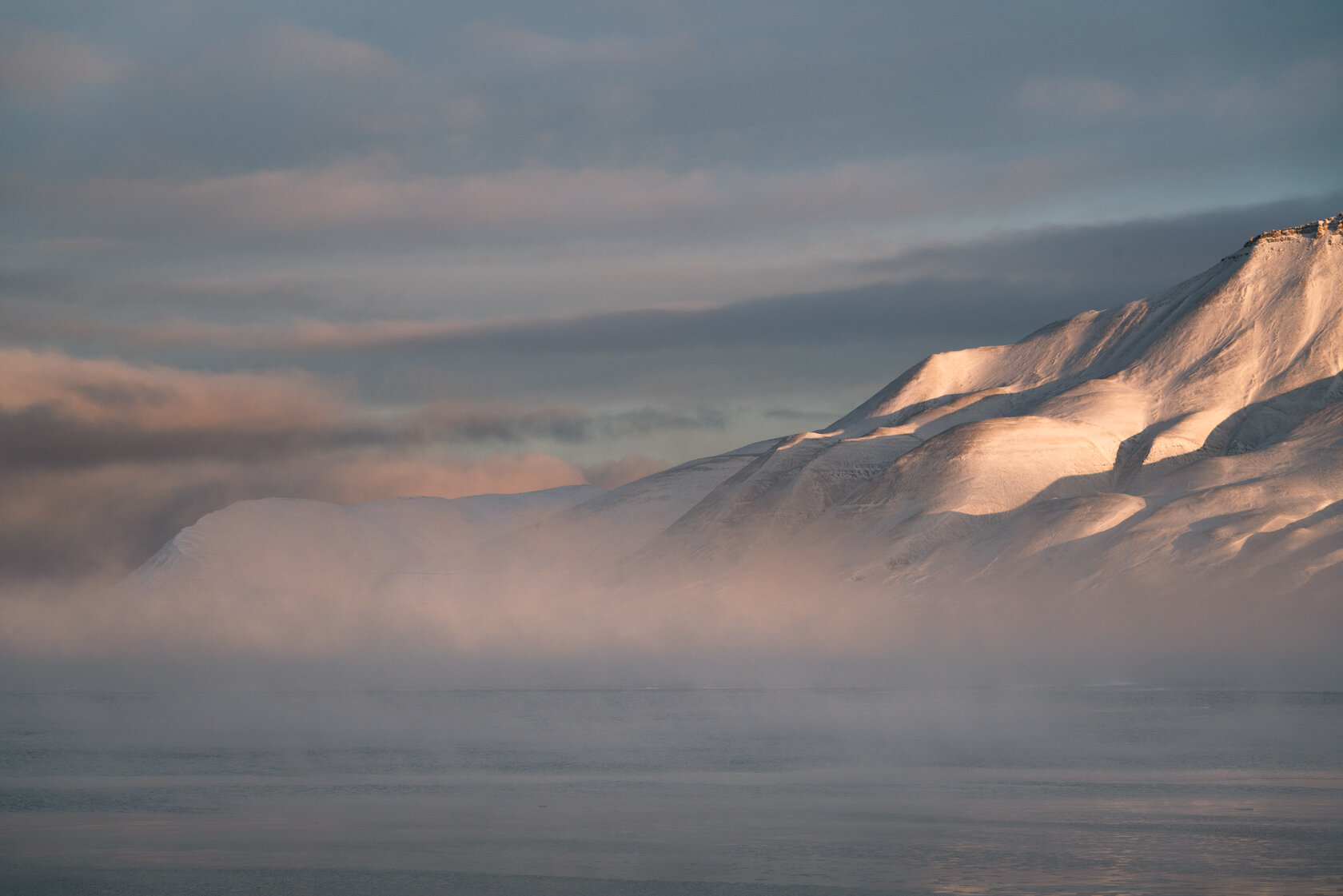 Morning magic in Longyearbyen.jpg