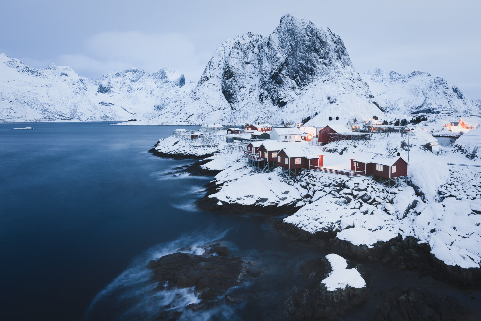 Hamnøy at dawn.jpg