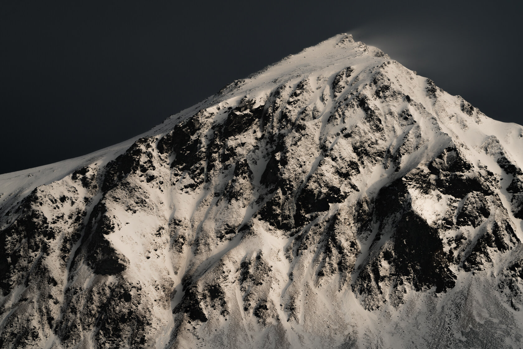Mountain shape  in Lofoten.jpg