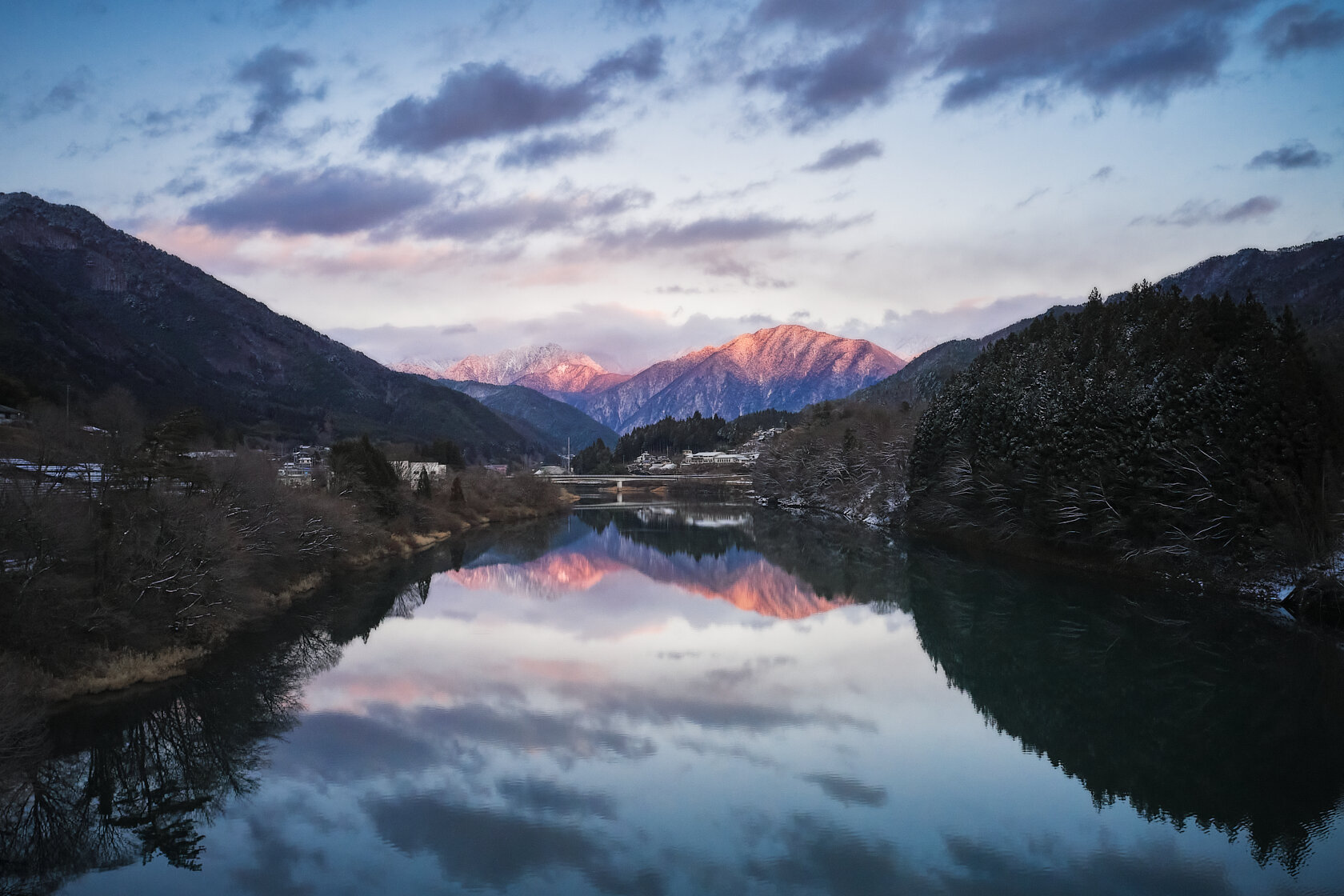 A winter evening in Nojiri.jpg