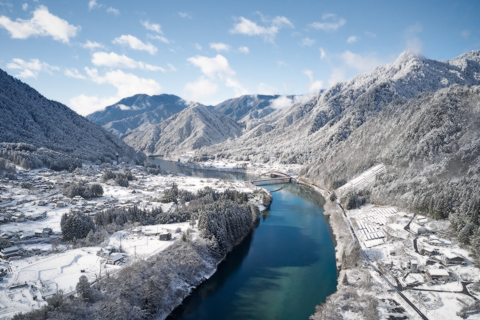 First snowfall from the sky.jpg