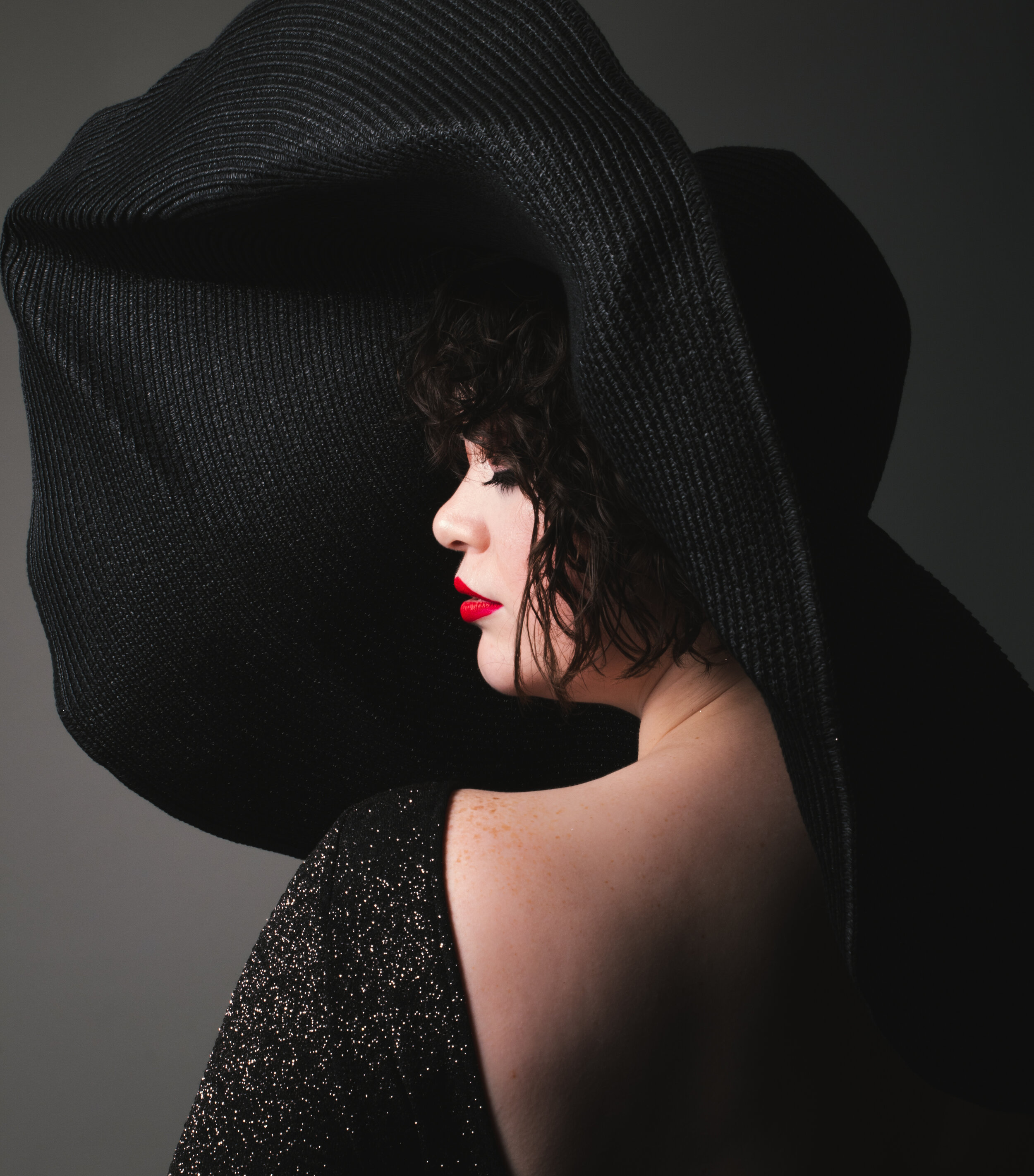 Alyssa hat 5.jpg