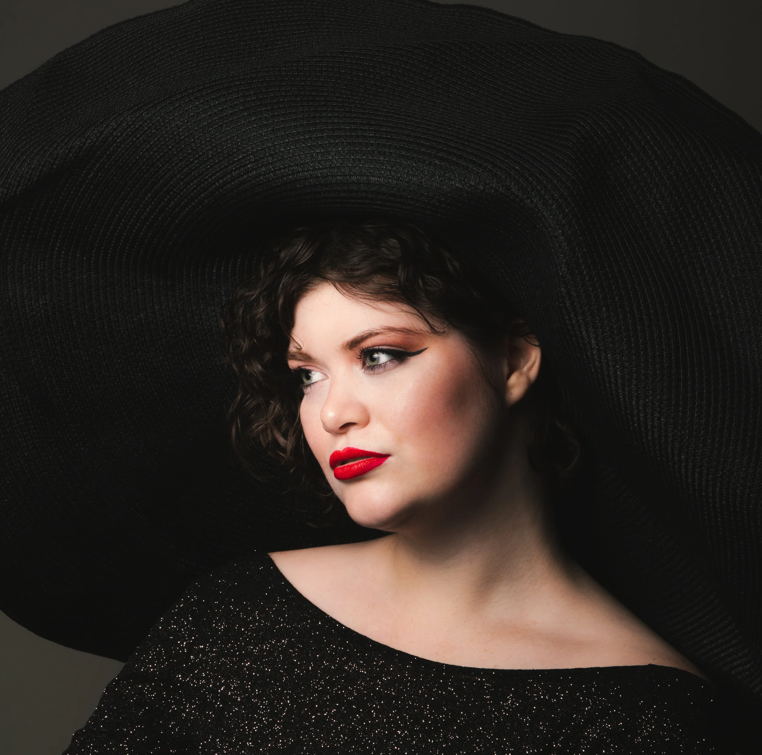 Alyssa hat 10.jpg