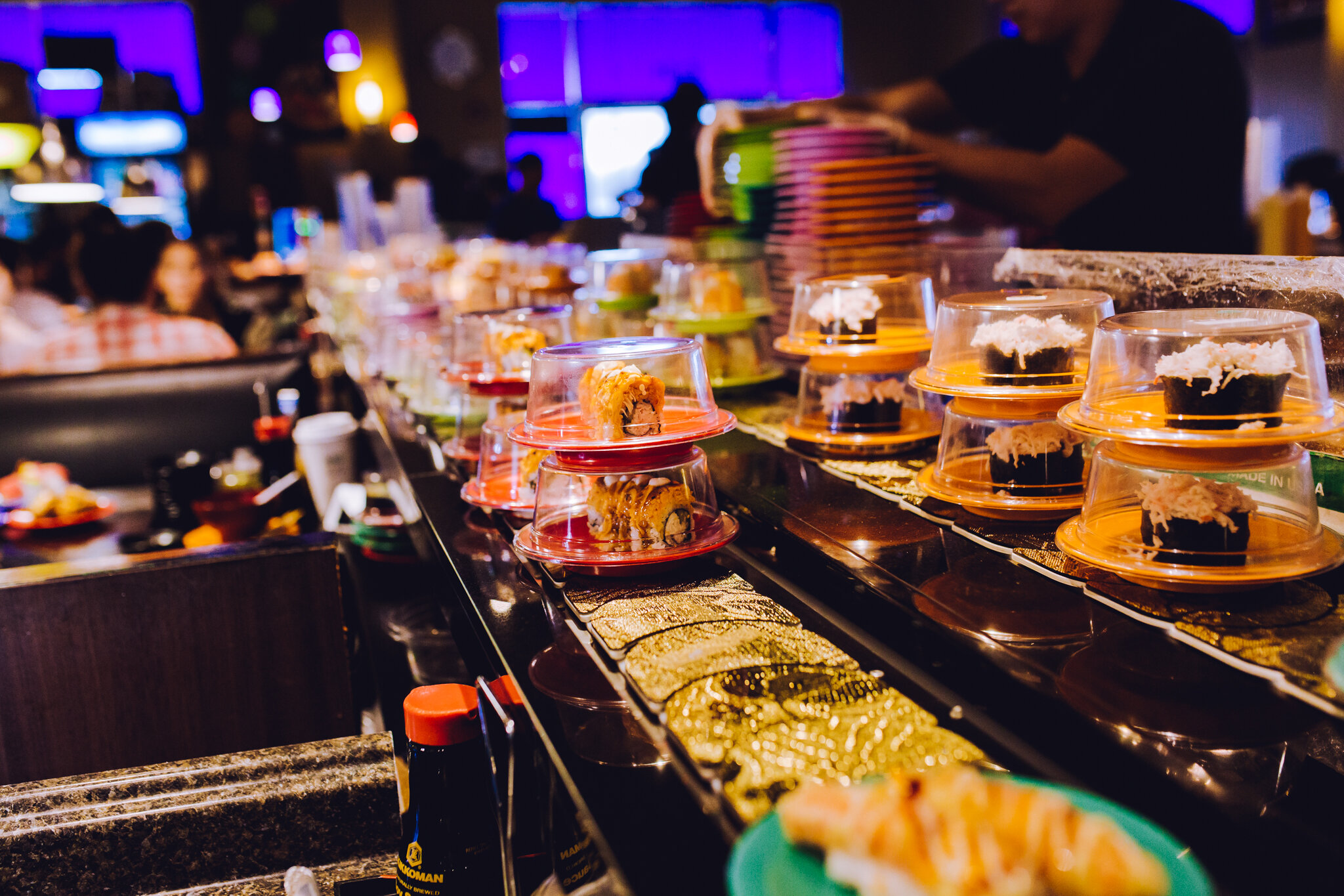 Bar Sushi On A Conveyor Belt Near Me Conveyor Revolving Sushi Bars