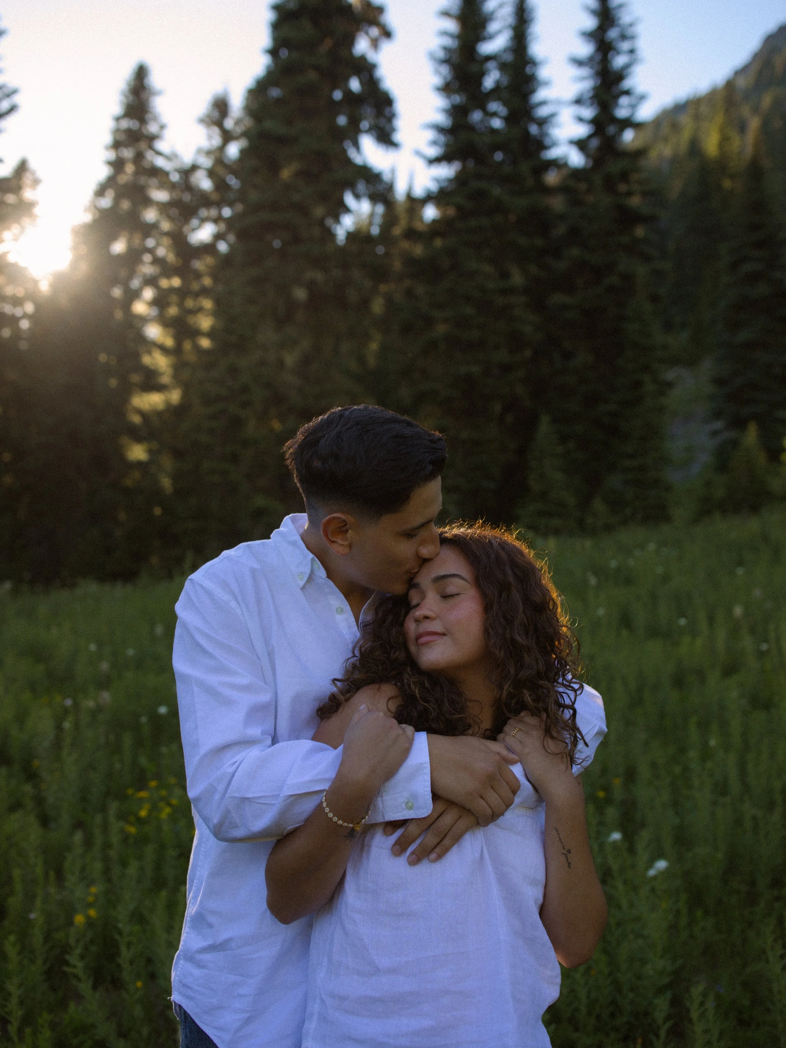 GIVEAWAY 💌

it&rsquo;s been awhile! 

The giveaway includes one full photoshoot to be used for seniors, couples, maternity, family, engagement, or up to $500 off of a wedding package 🤍

To enter:
- like this post 
- follow @kaylajoycephoto 
- tag y