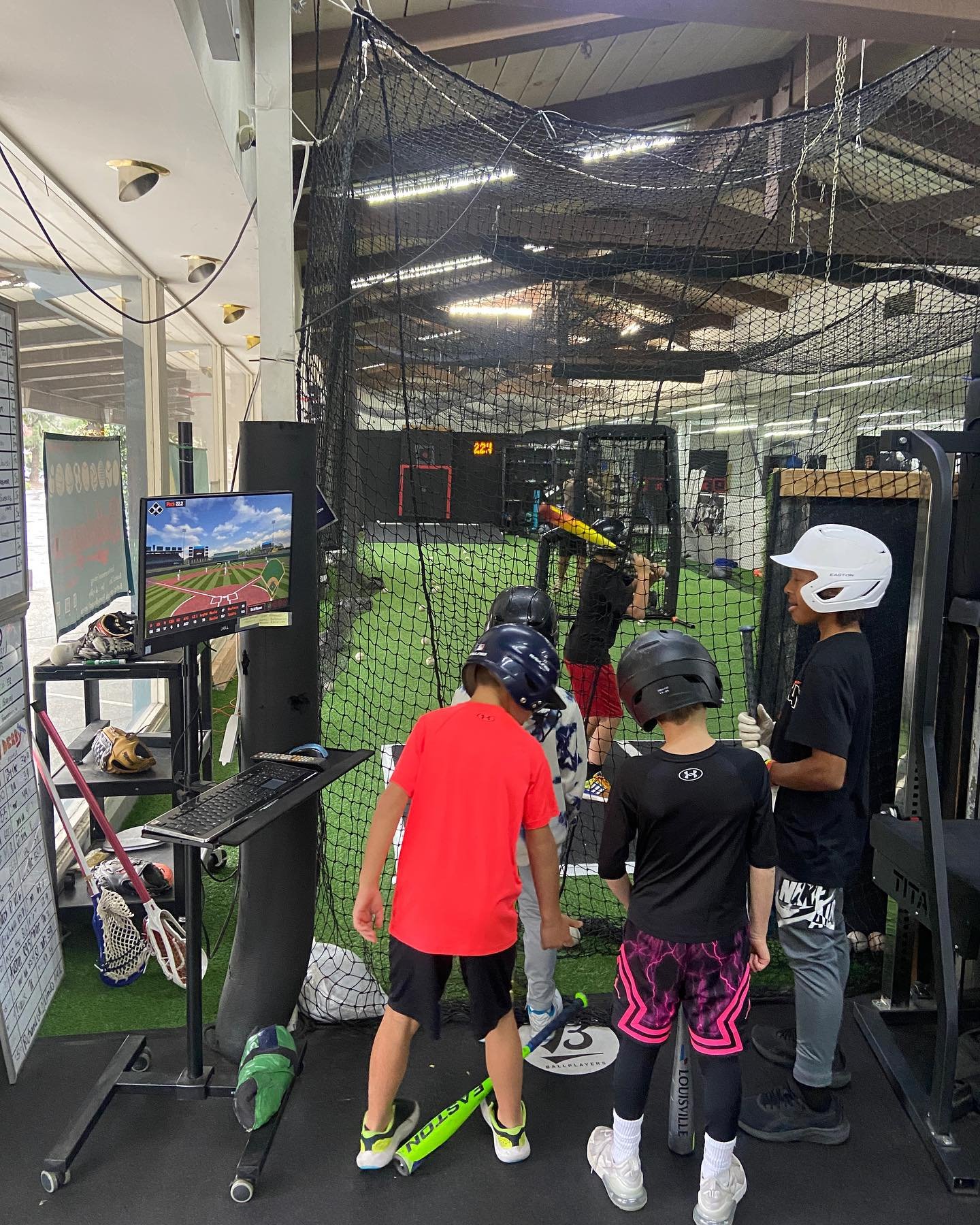 Thanksgiving Advanced Baseball Camp⚾️. Dingers, Blaze Pods, and pizza.